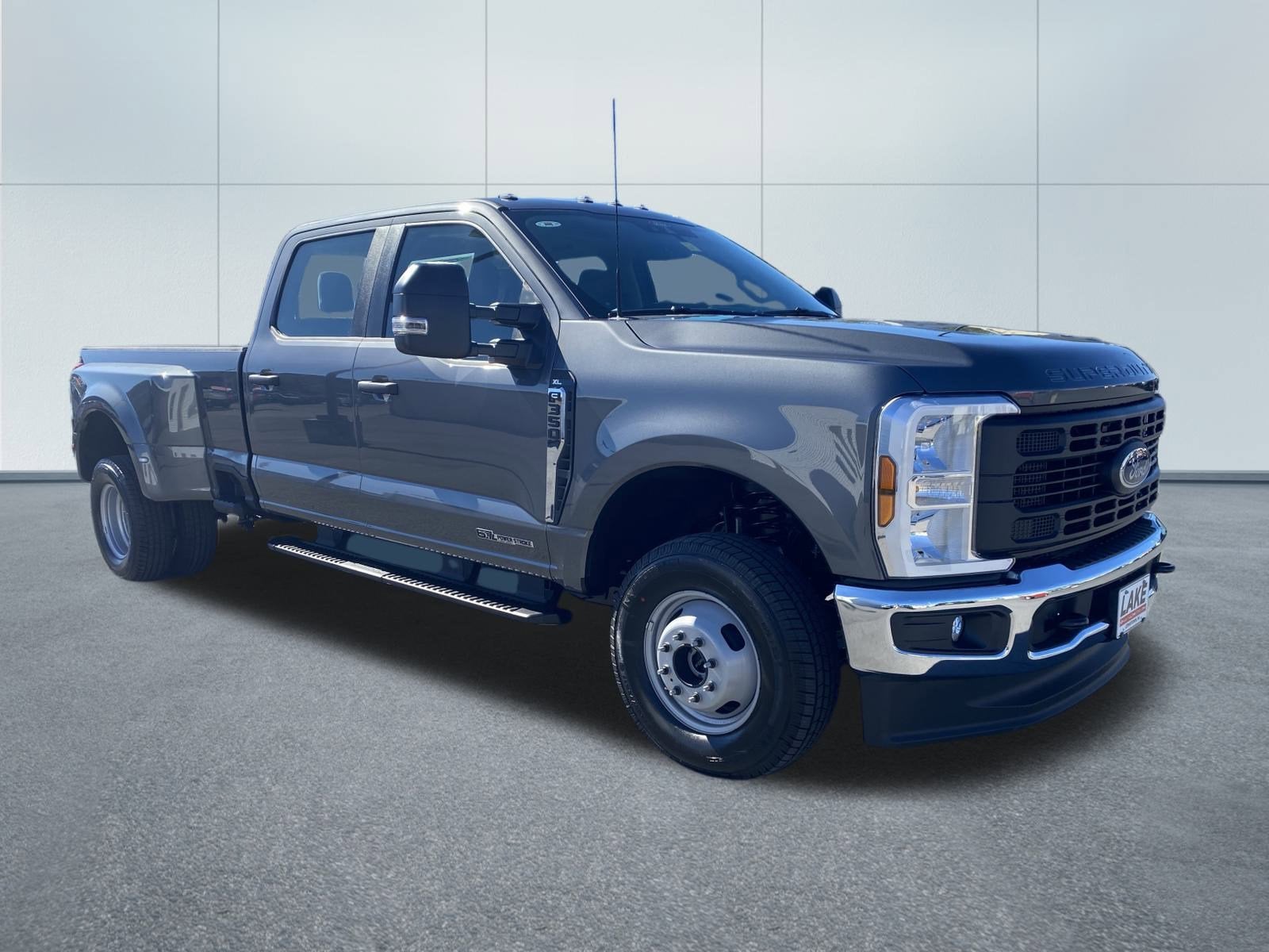 2026 Ford Super Duty F-350 DRW XL