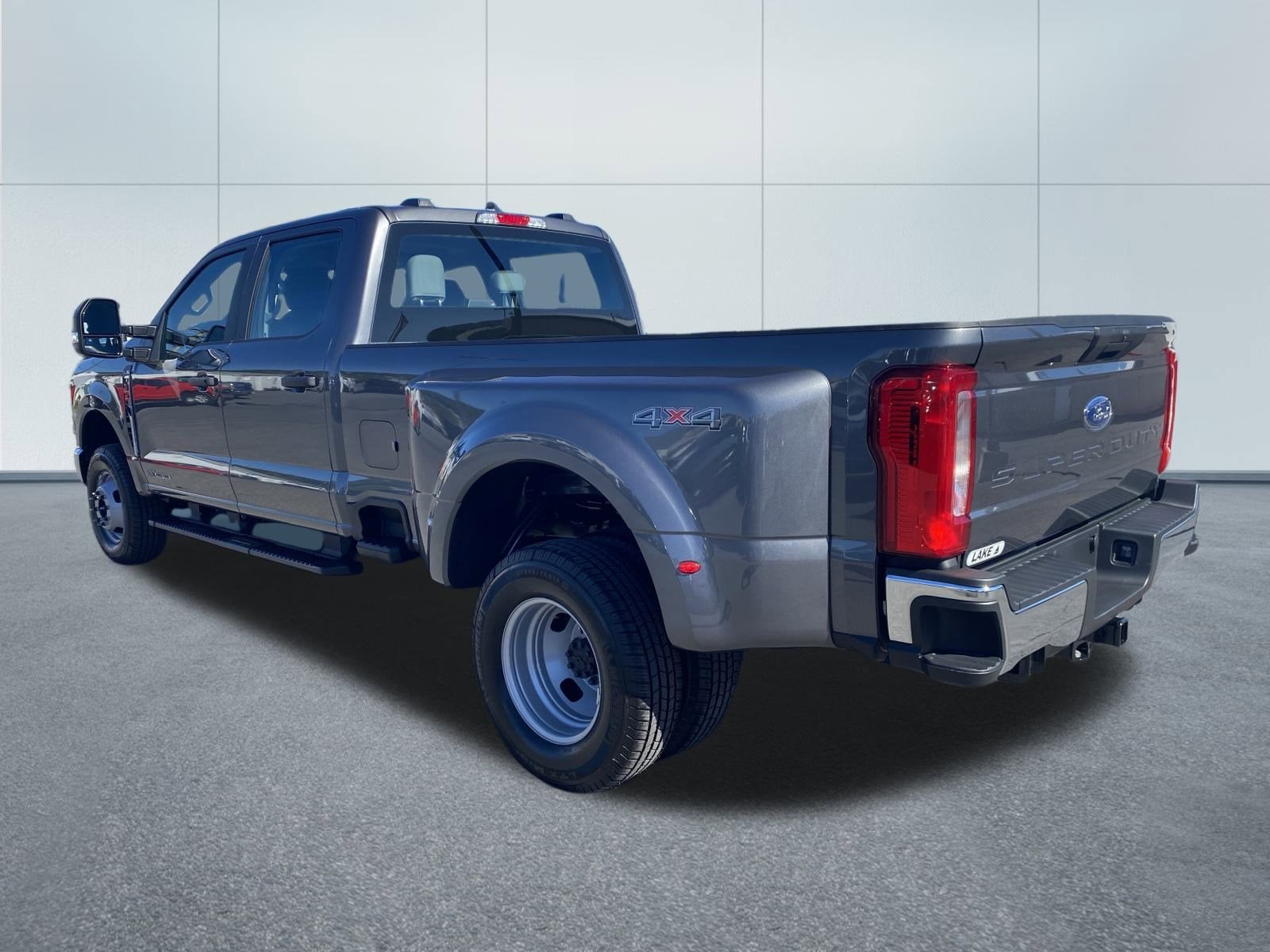 2026 Ford Super Duty F-350 DRW XL