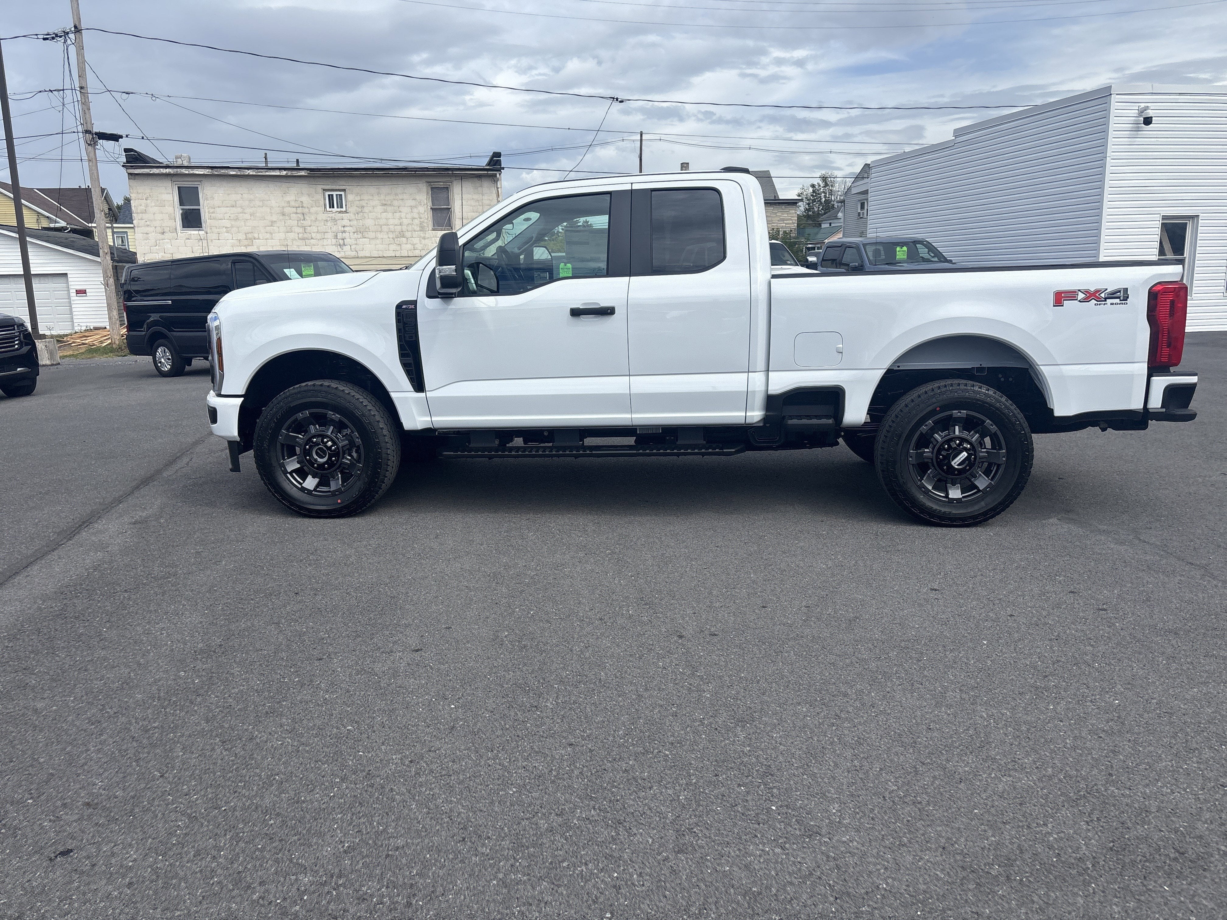 2026 Ford Super Duty F-350 SRW F-350® XL