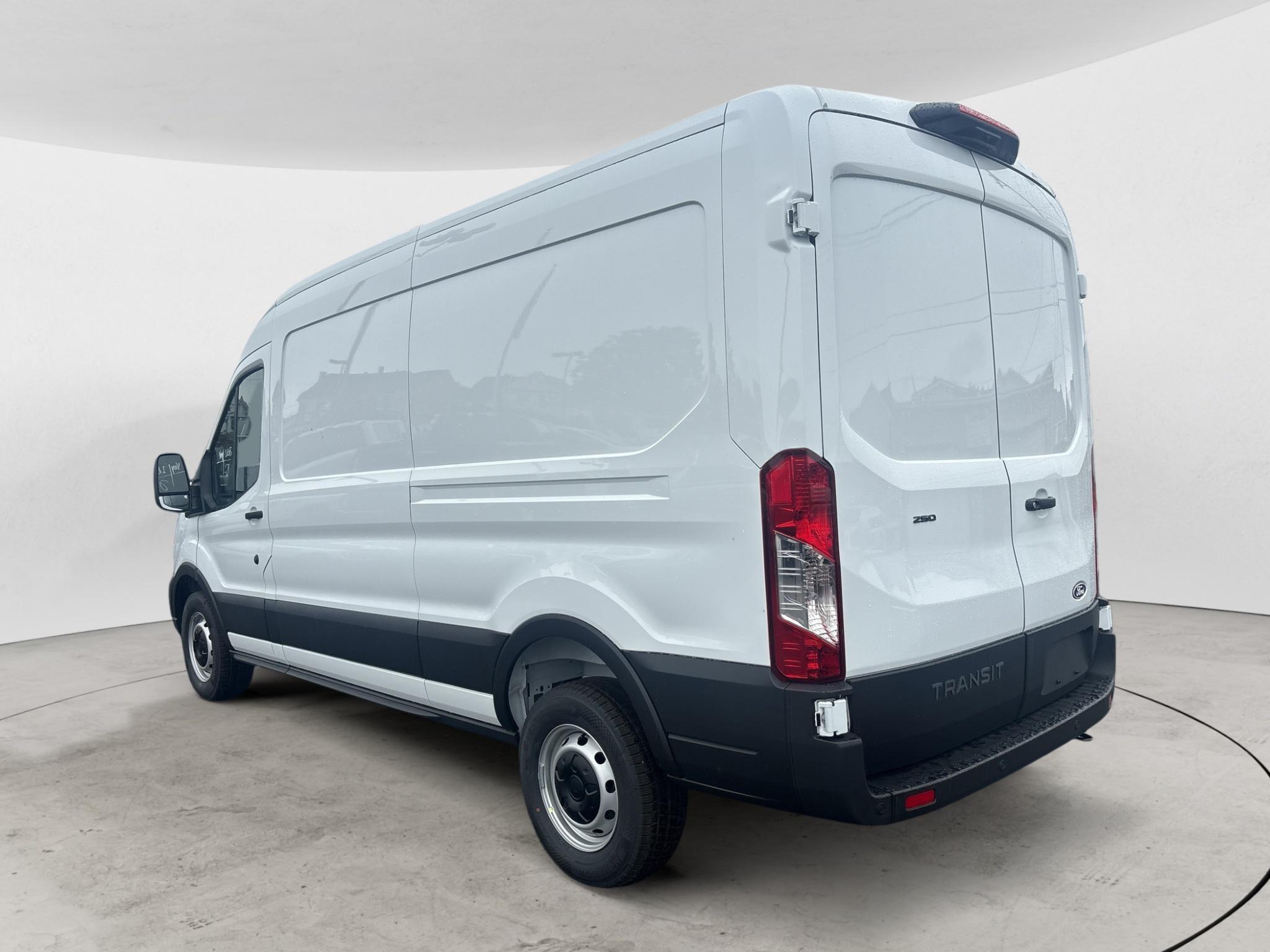 2027 Ford Transit Van Base