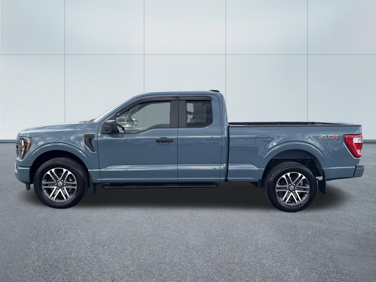 2023 Ford F-150 SXT