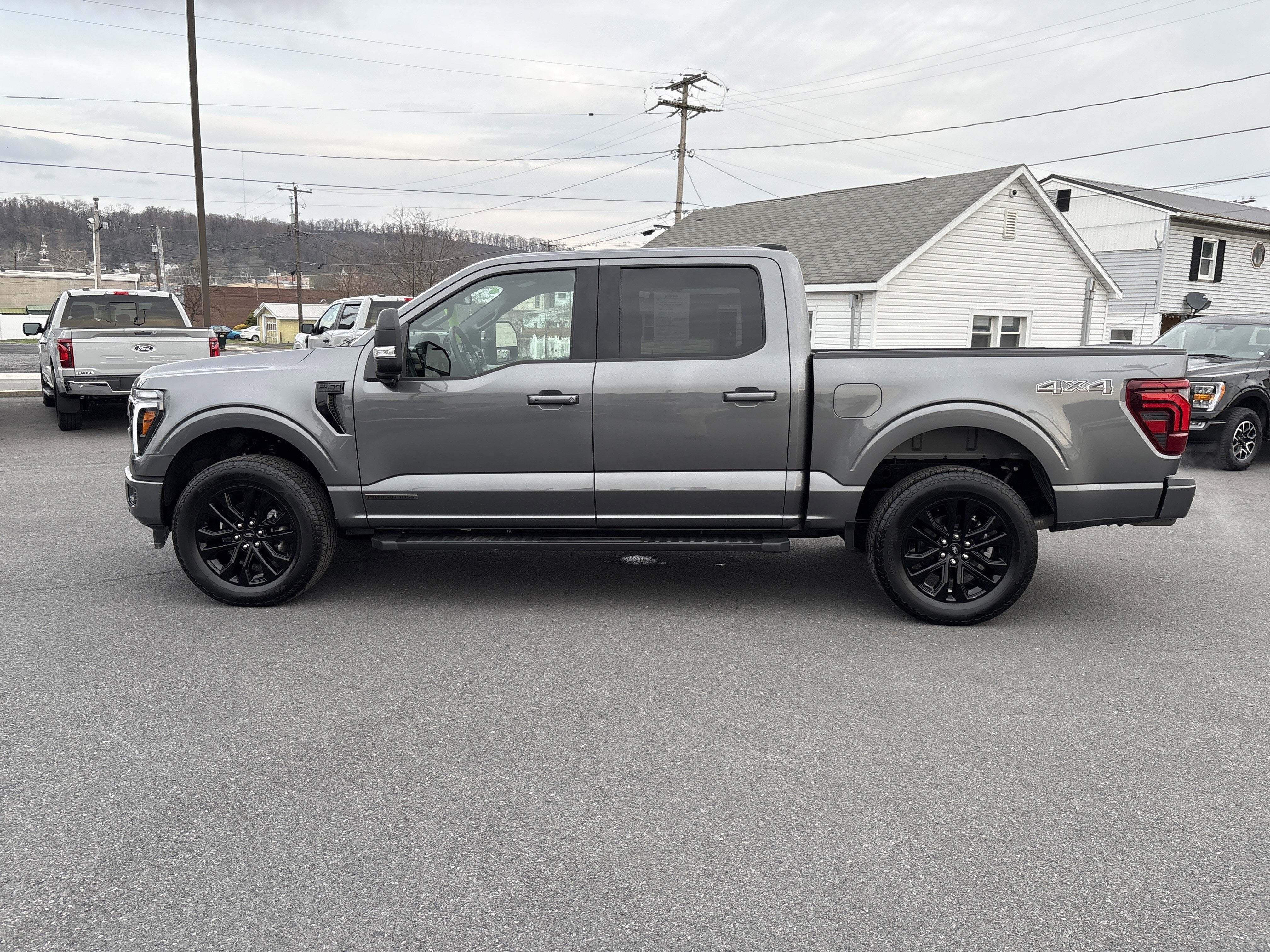 2025 Ford F-150 LARIAT