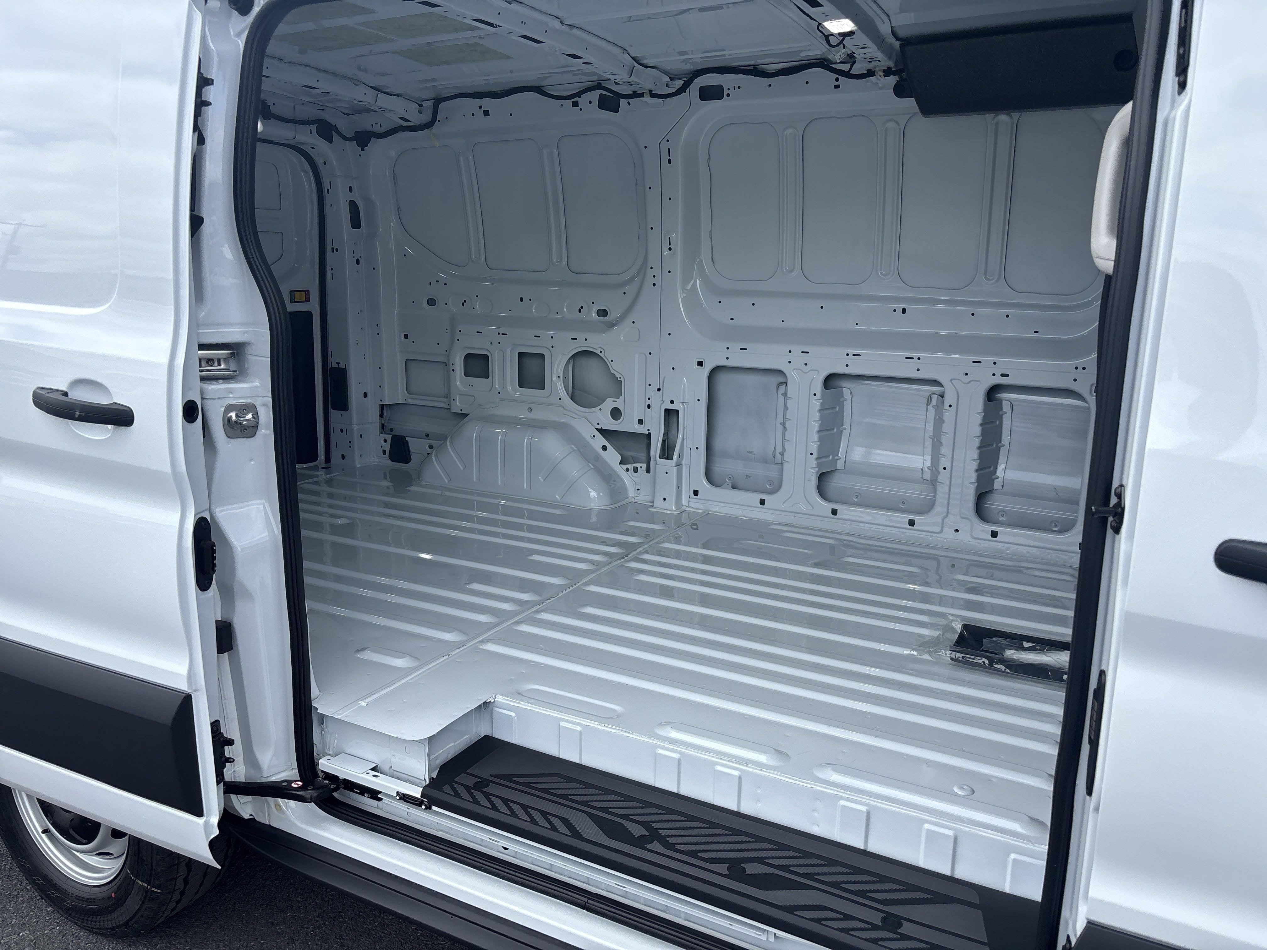 2025 Ford Transit Cargo Van Cargo Van