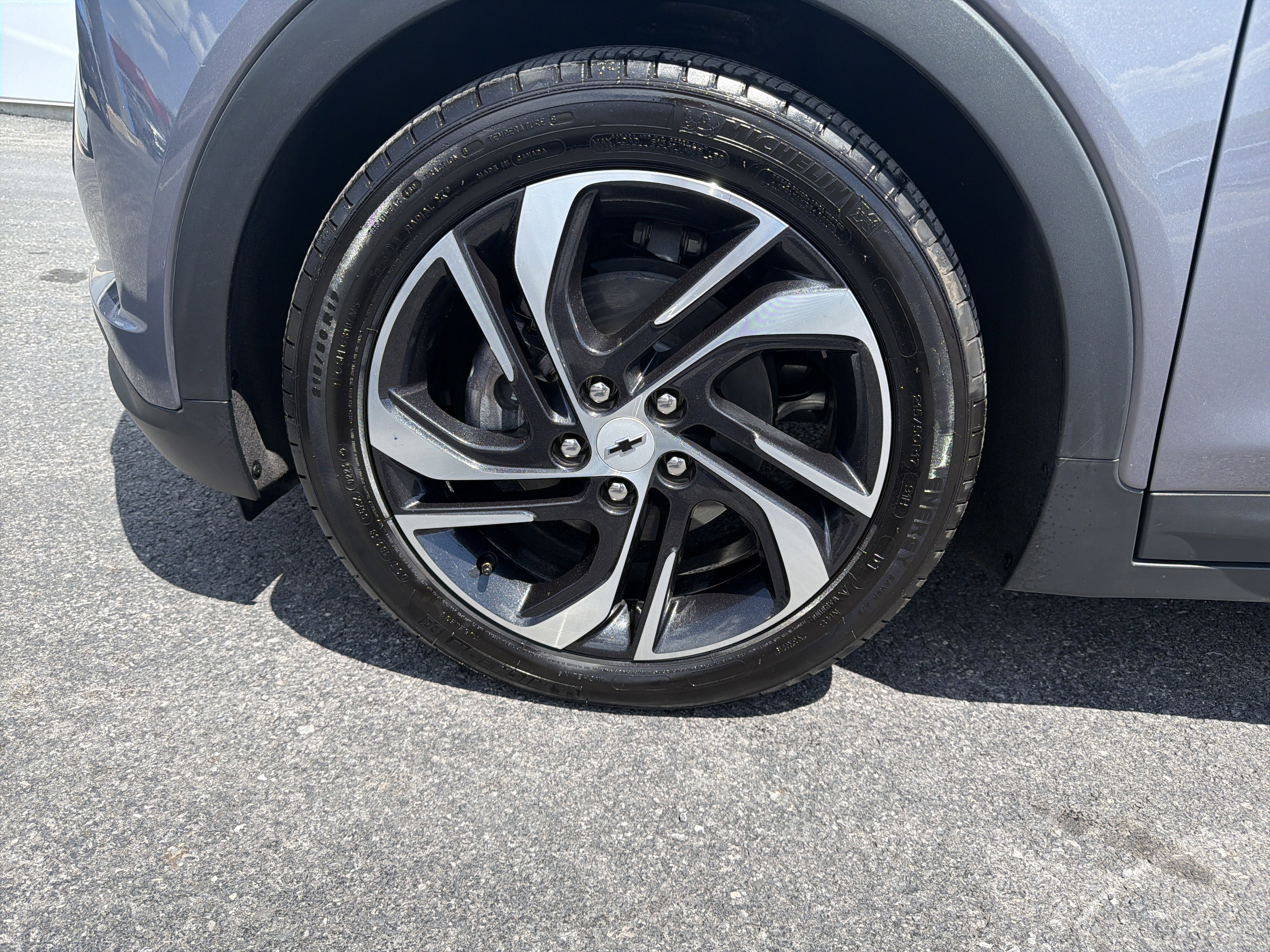2023 Chevrolet BOLT 2LT