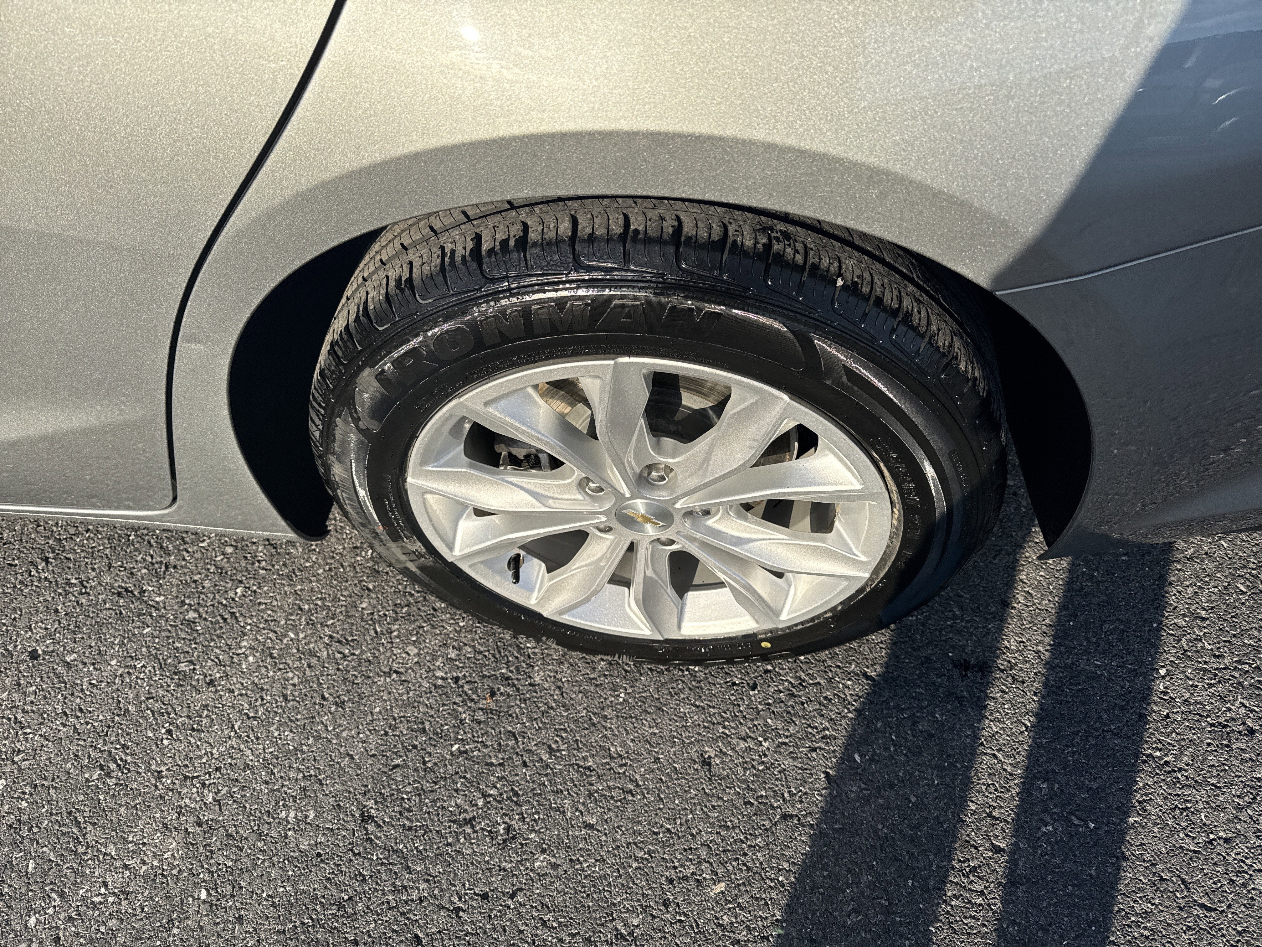 2024 Chevrolet MALIBU LT