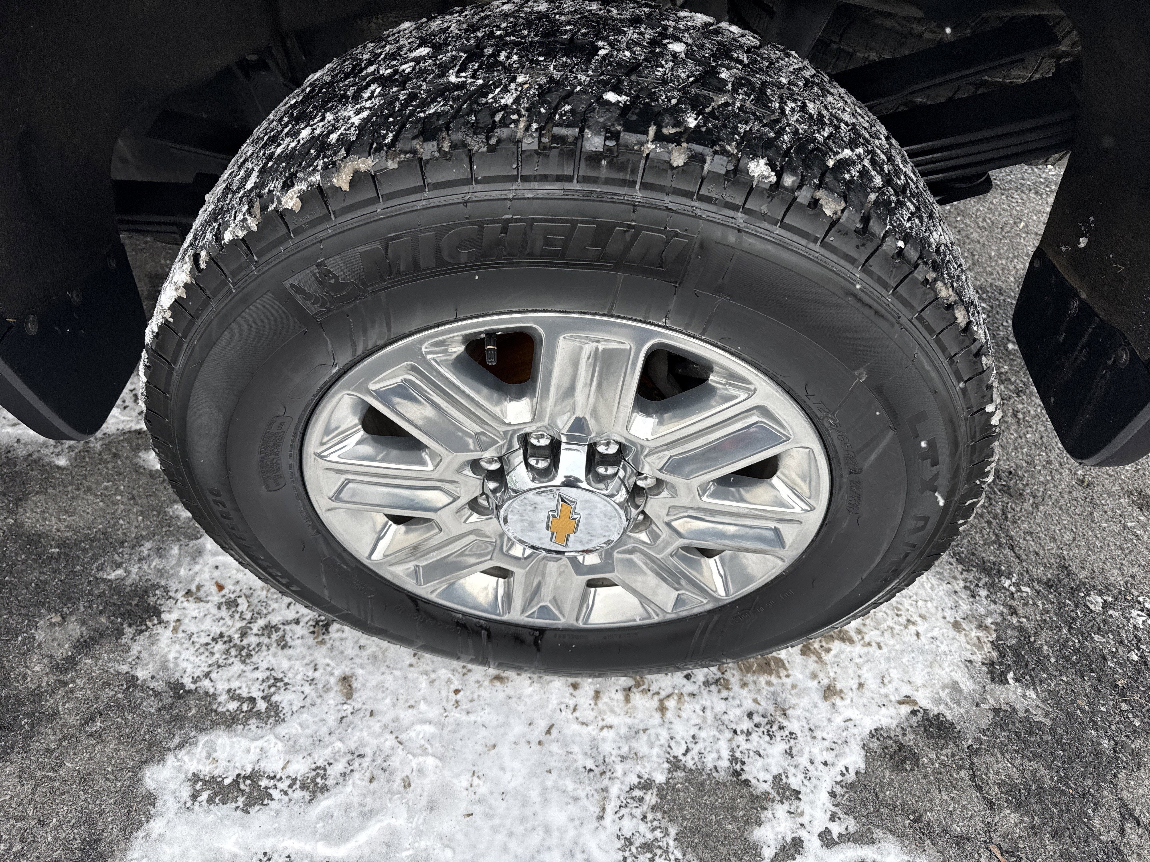 2025 Chevrolet SILVERADO 2500 HIGH COUNTRY