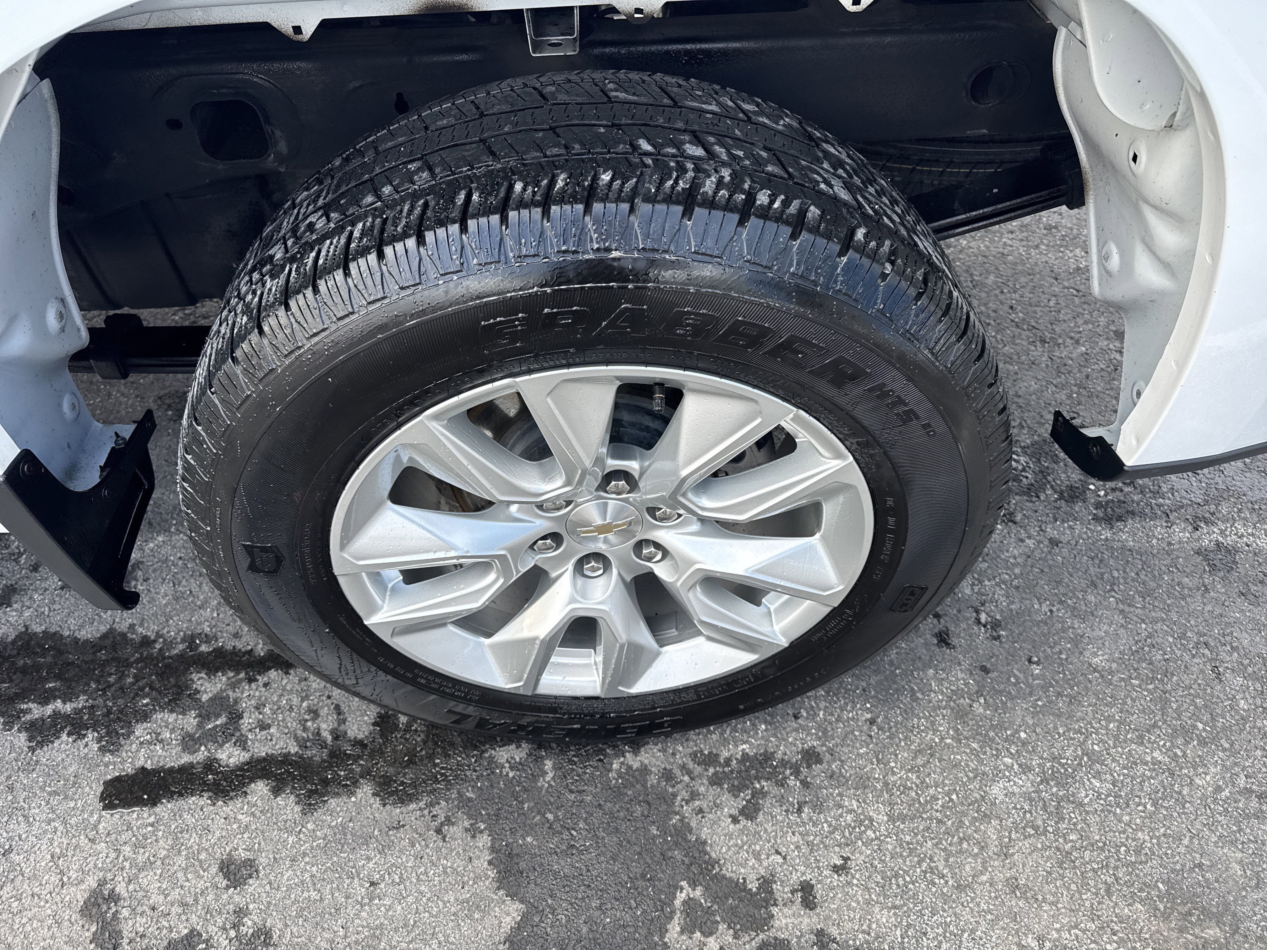 2023 Chevrolet SILVERADO 1500 CUSTOME