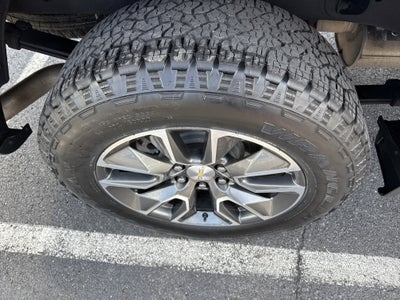 2023 Chevrolet SILVERADO 1500 LT