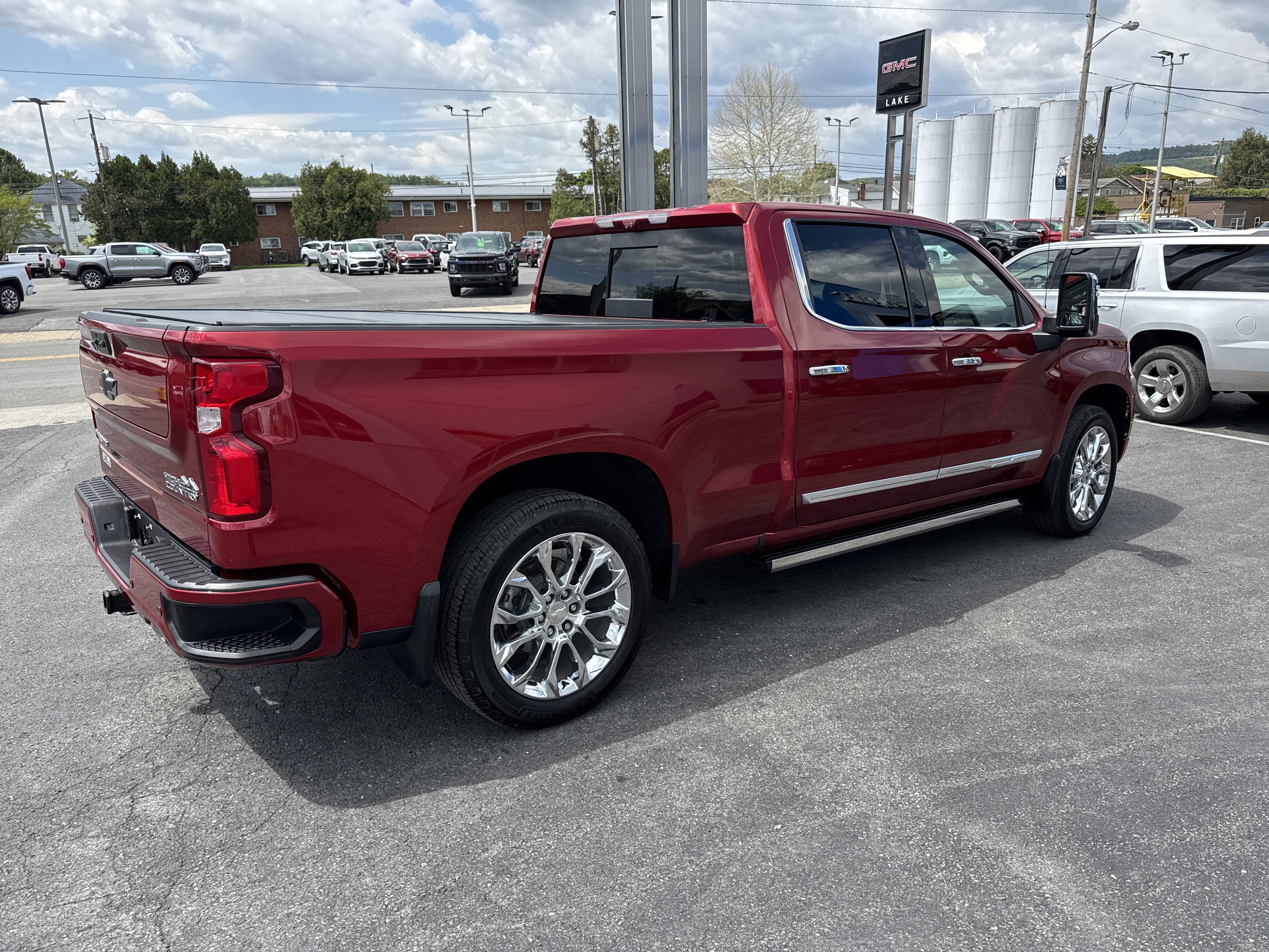 2023 Chevrolet SILVERADO 1500 HIGH COUNTRY