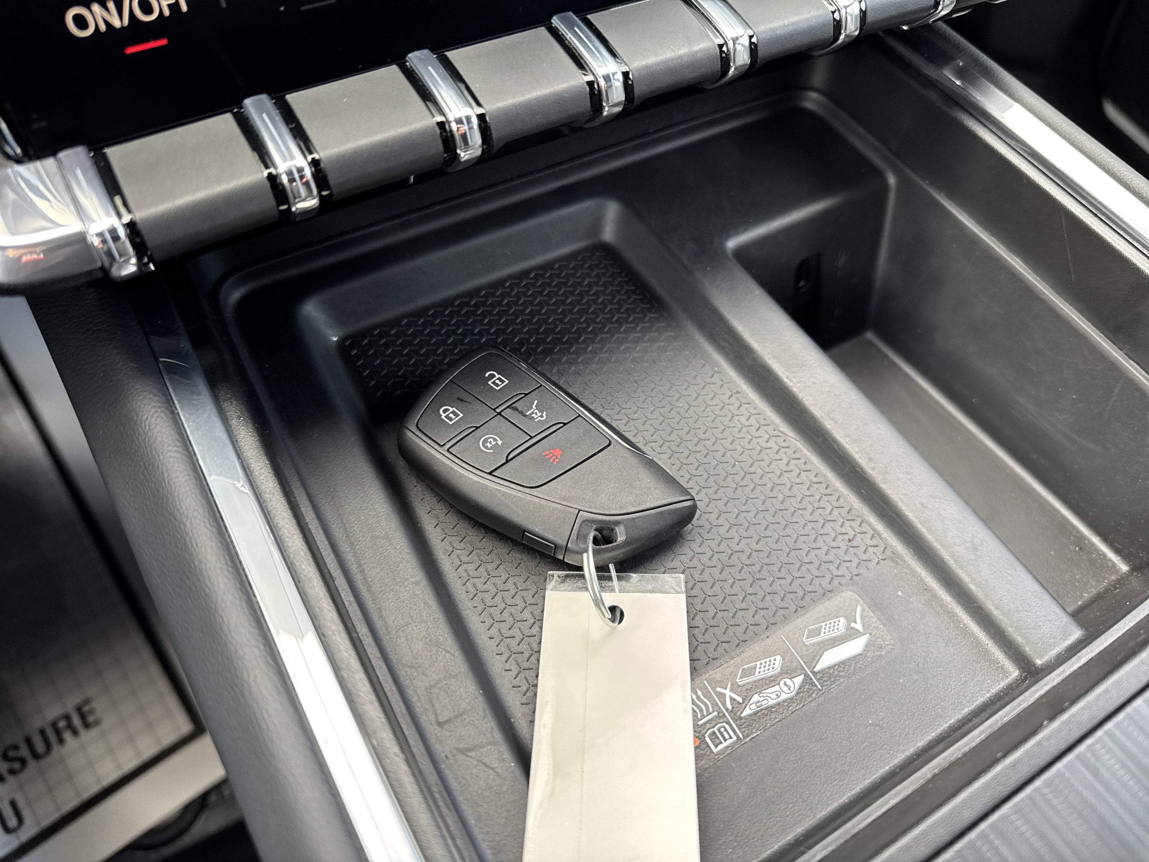 2024 GMC ACADIA UP LEVEL