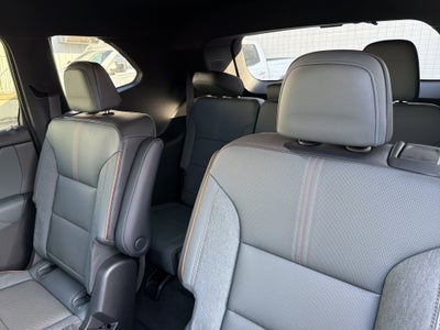 2026 GMC ACADIA AWD AT4