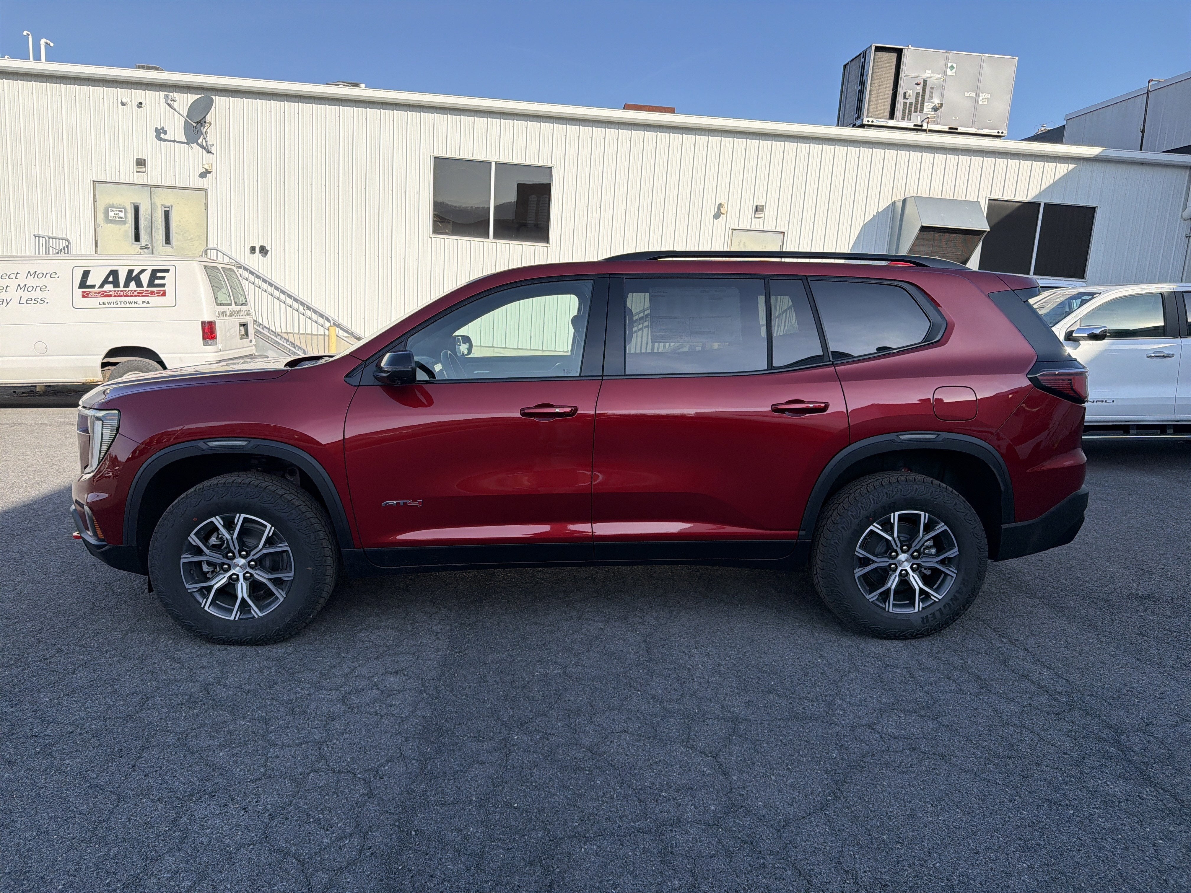 2026 GMC ACADIA AWD AT4