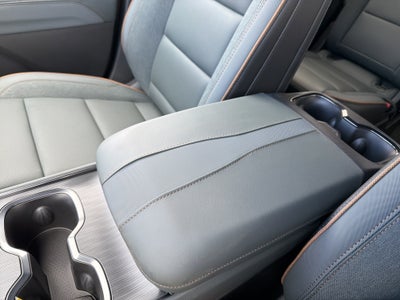 2026 GMC ACADIA AWD AT4