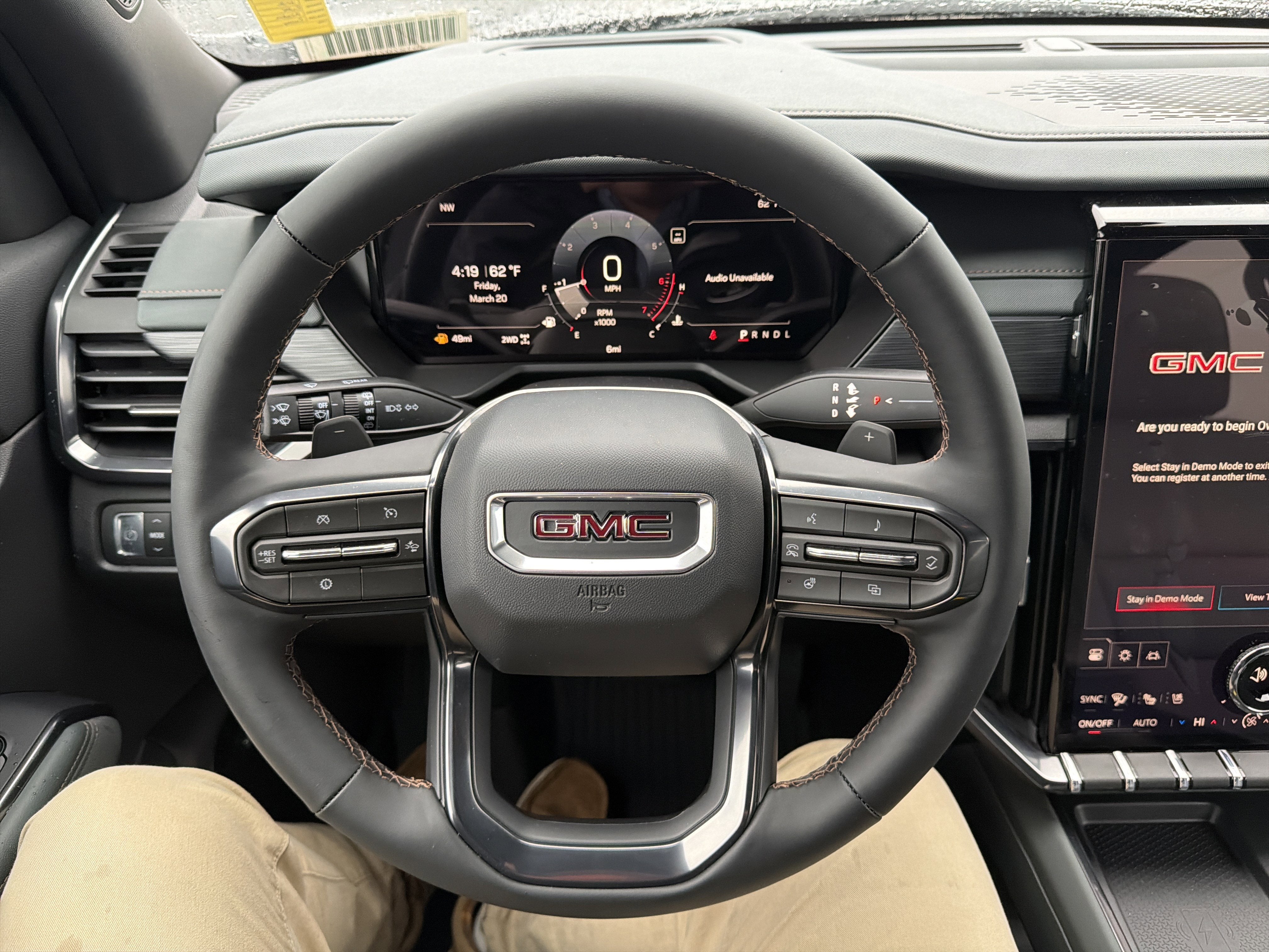 2026 GMC ACADIA AWD AT4