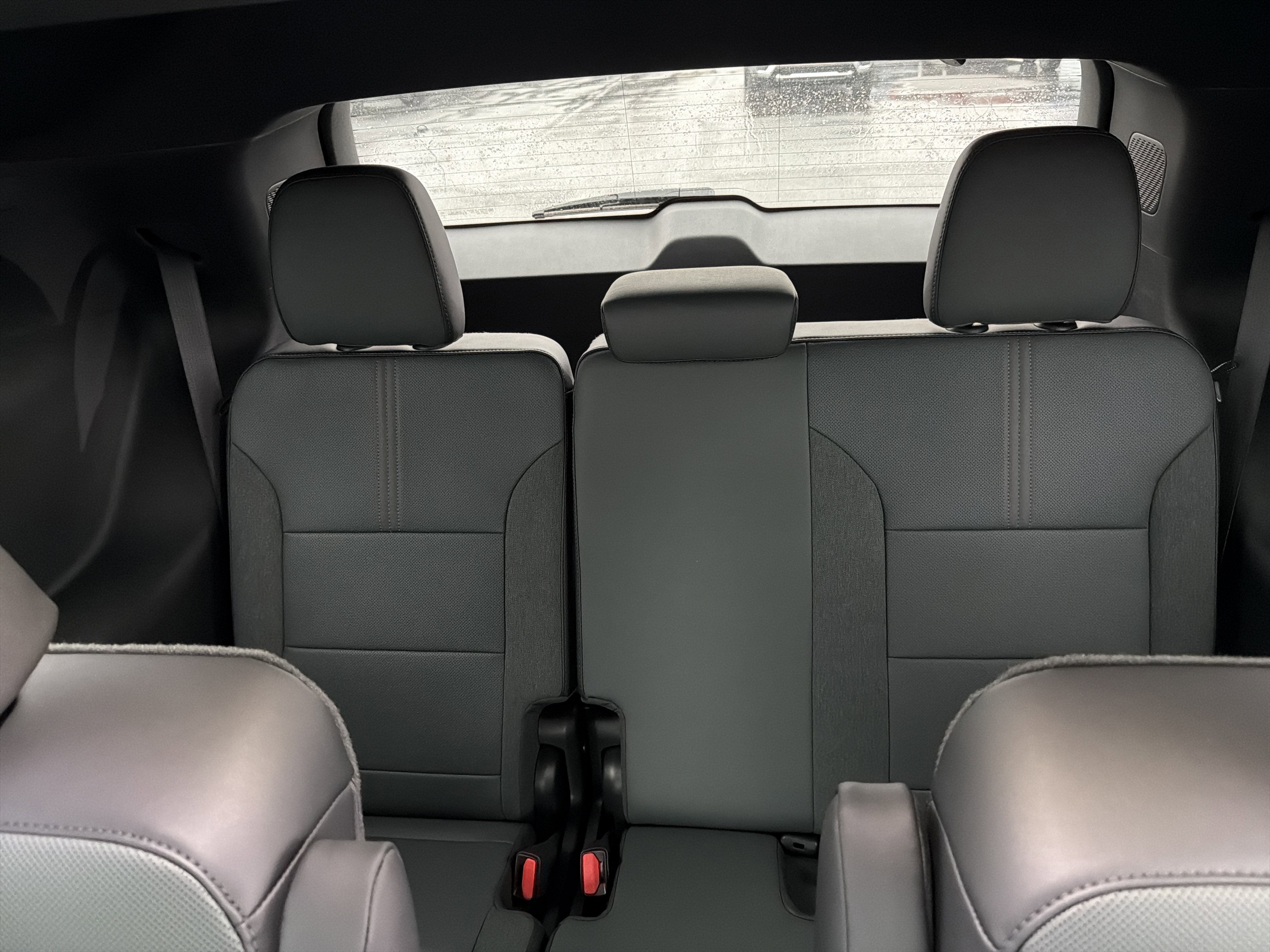 2026 GMC ACADIA AWD AT4