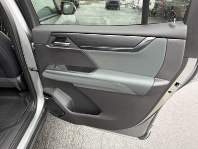 2026 GMC ACADIA AWD AT4