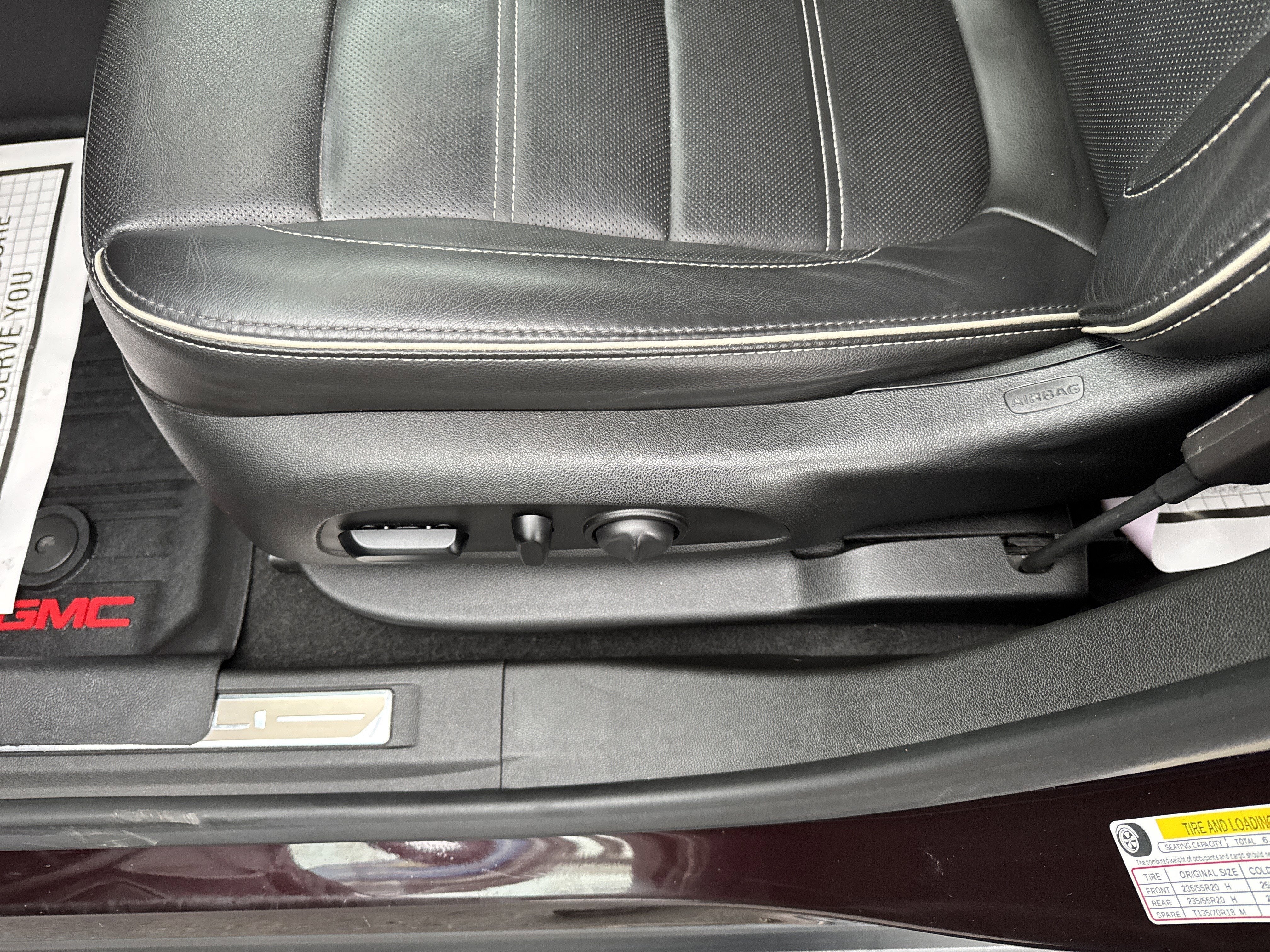 2020 GMC ACADIA DENALI