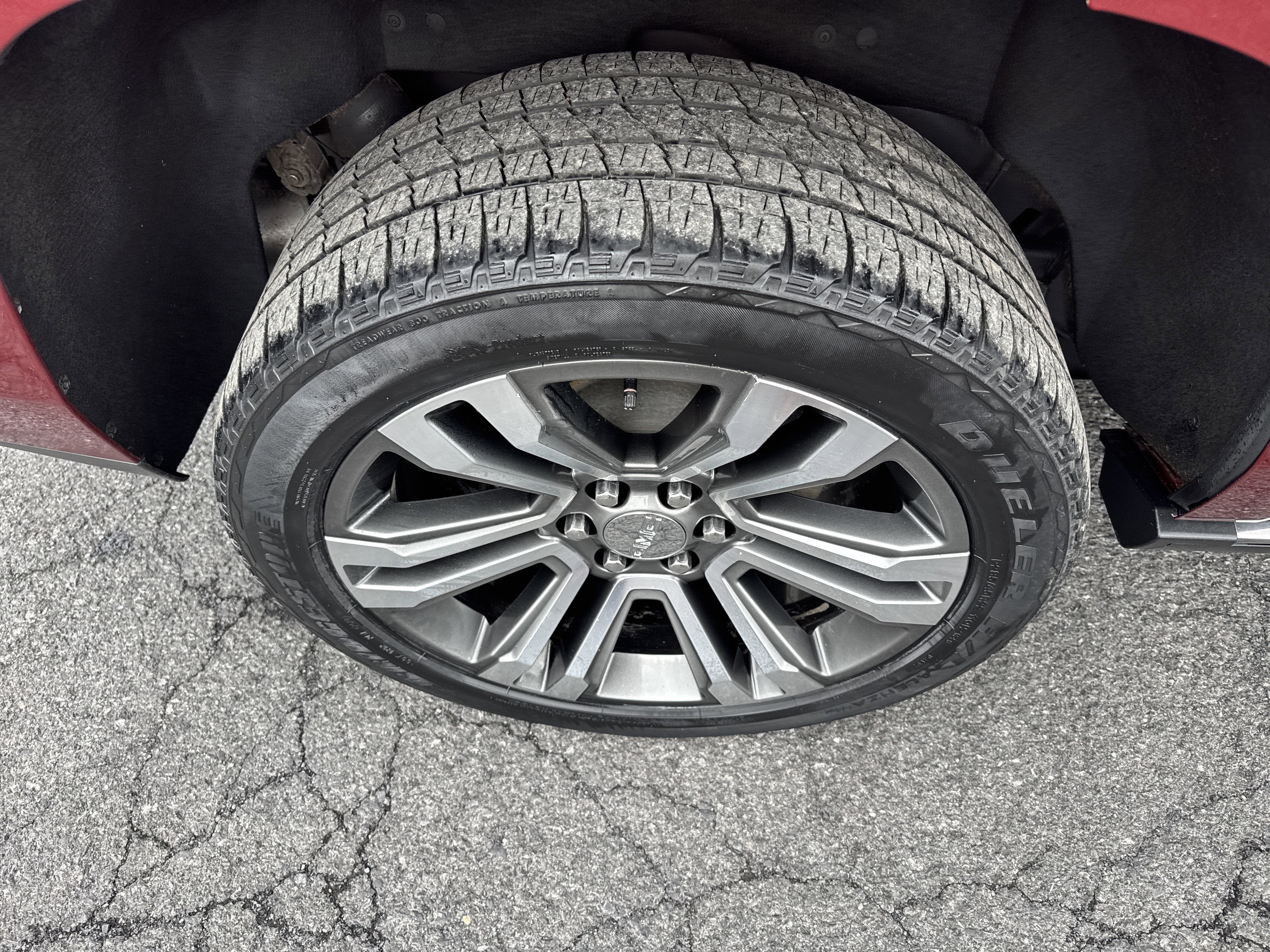 2019 GMC YUKON DENALI