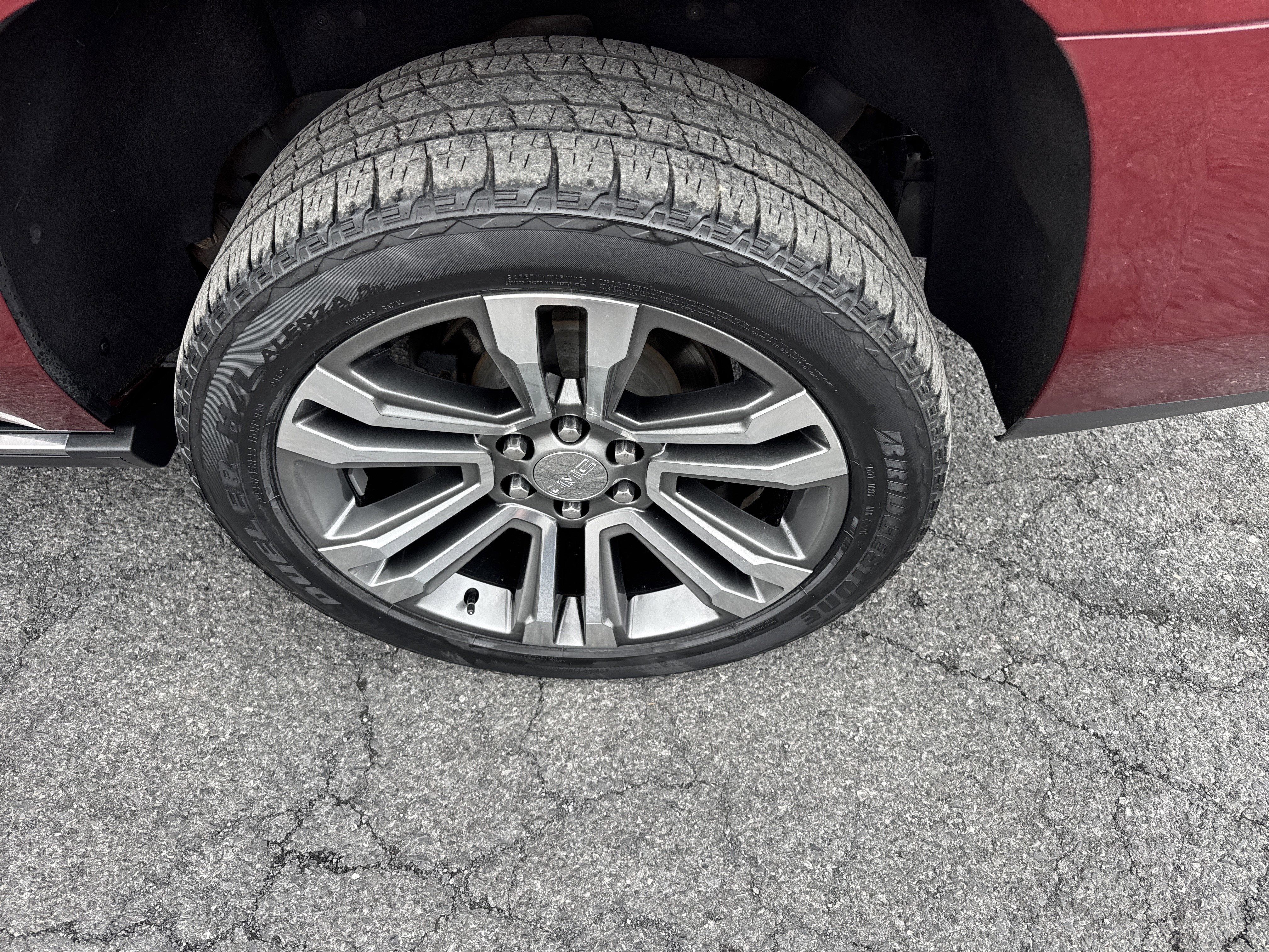 2019 GMC YUKON DENALI