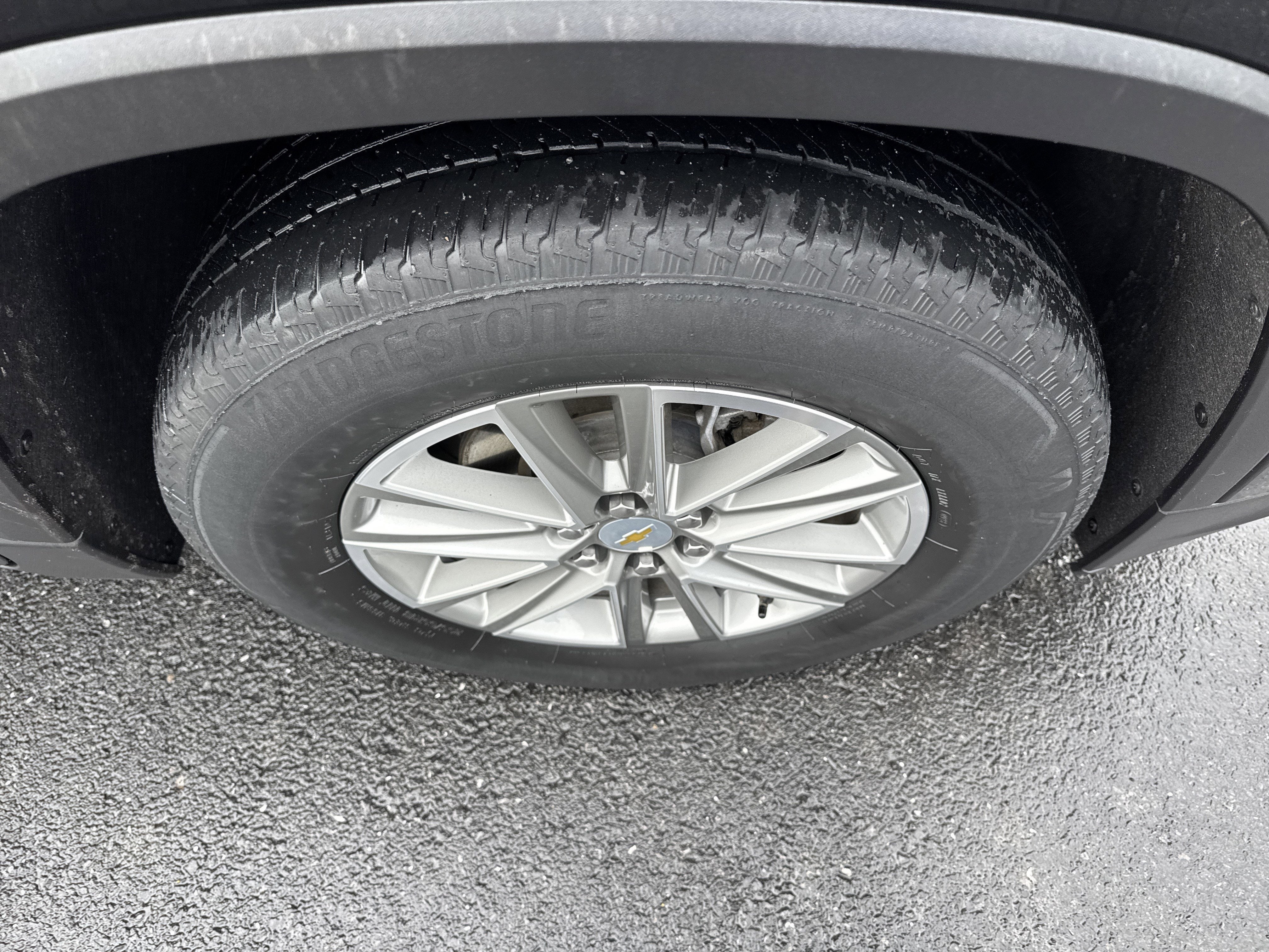 2023 Chevrolet TRAVERSE LT