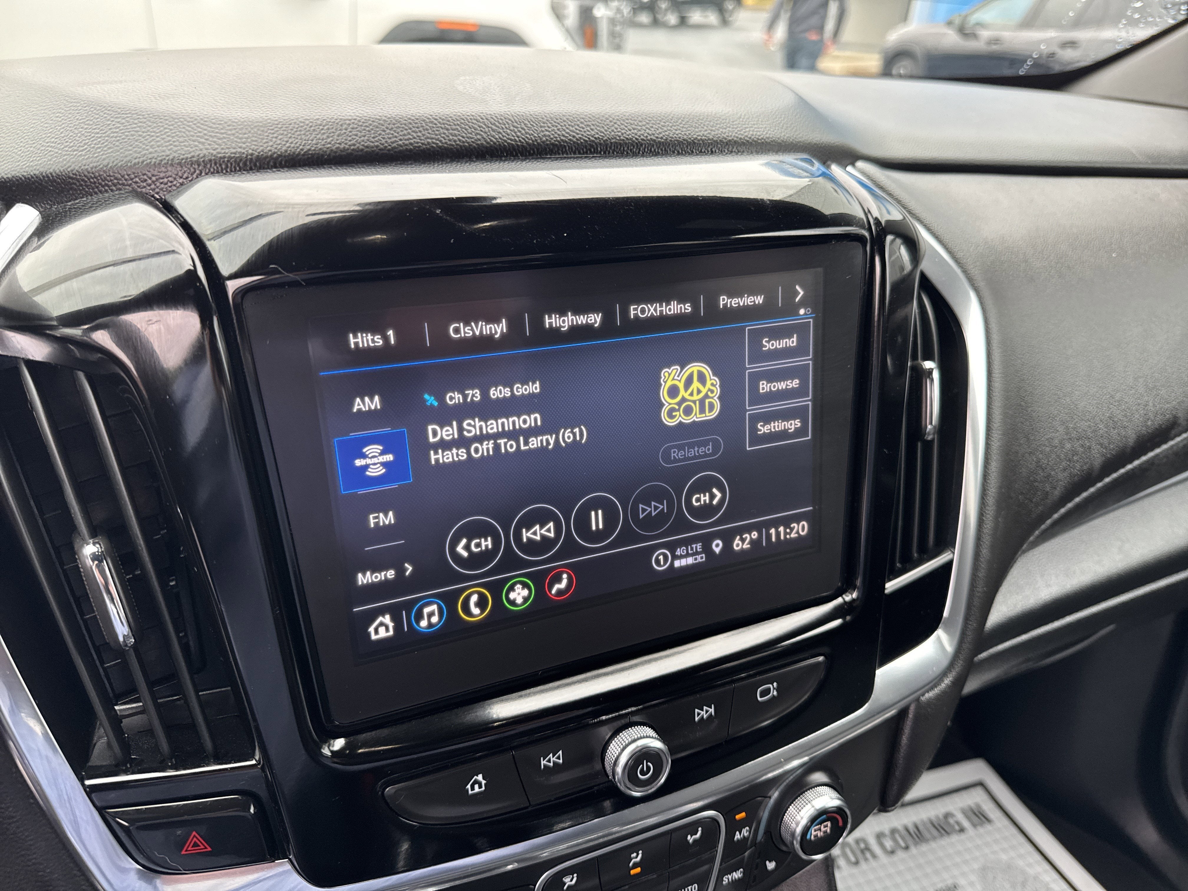 2023 Chevrolet TRAVERSE LT