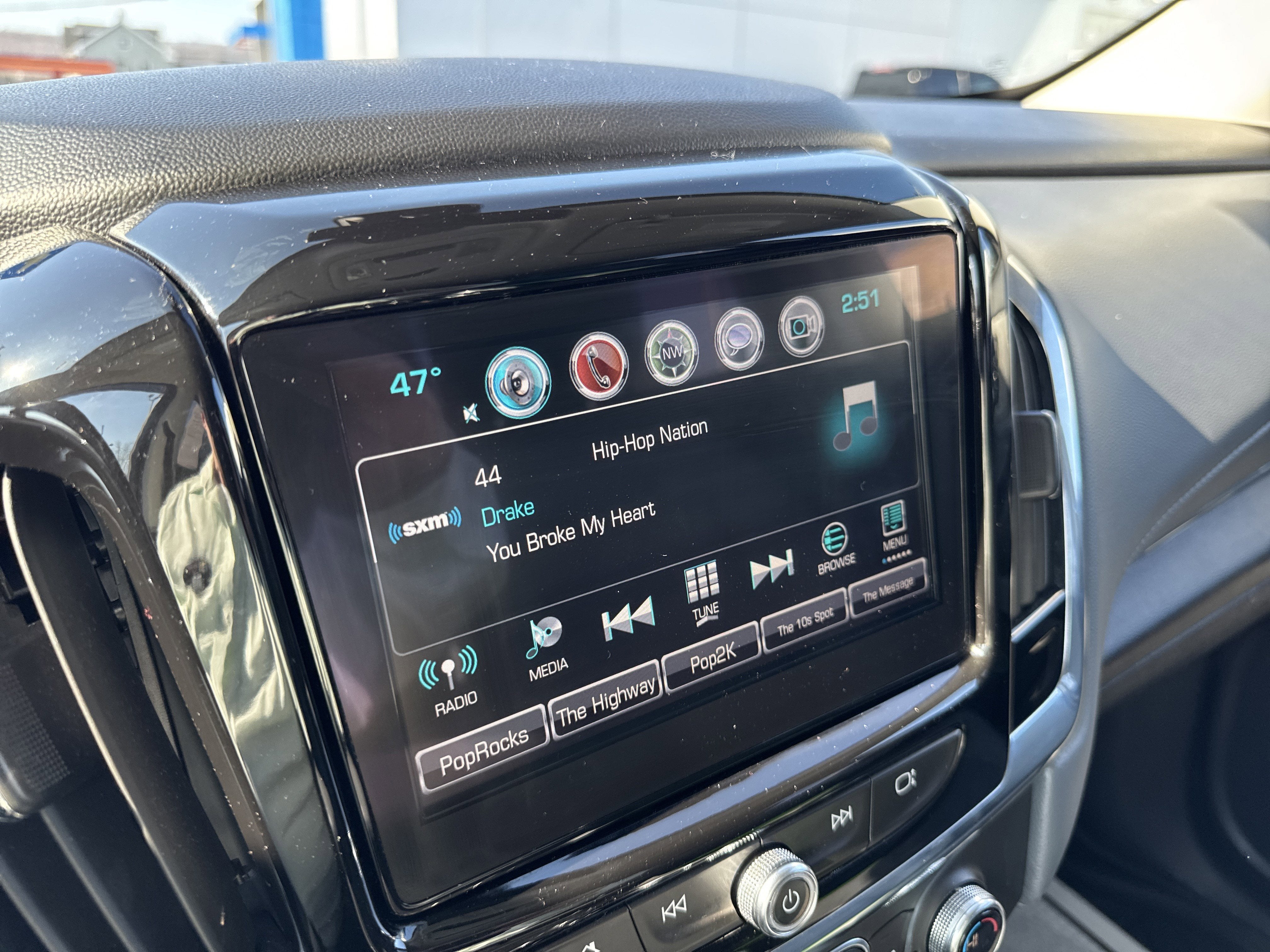 2018 Chevrolet TRAVERSE LT