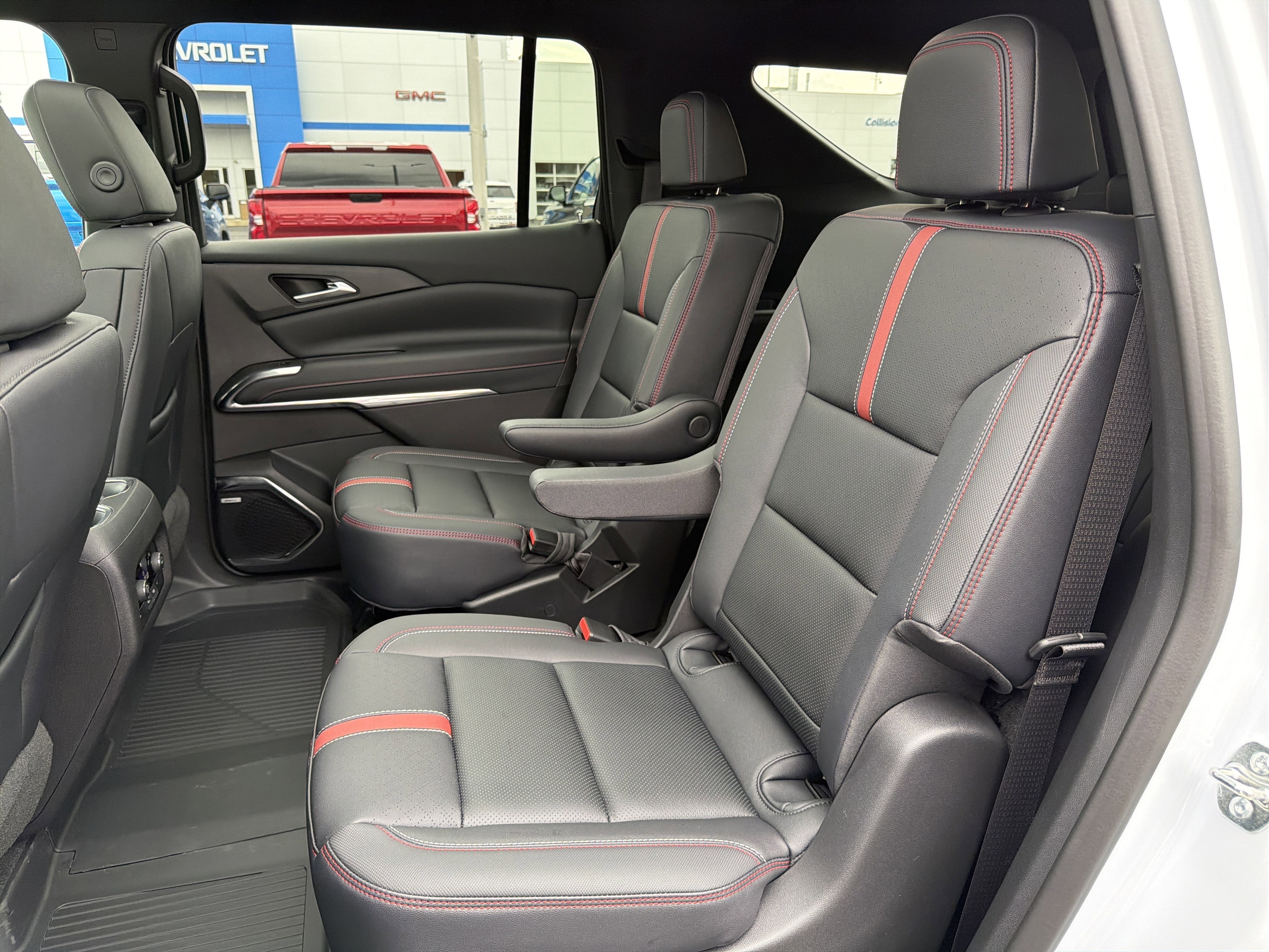 2026 Chevrolet TRAVERSE AWD RS