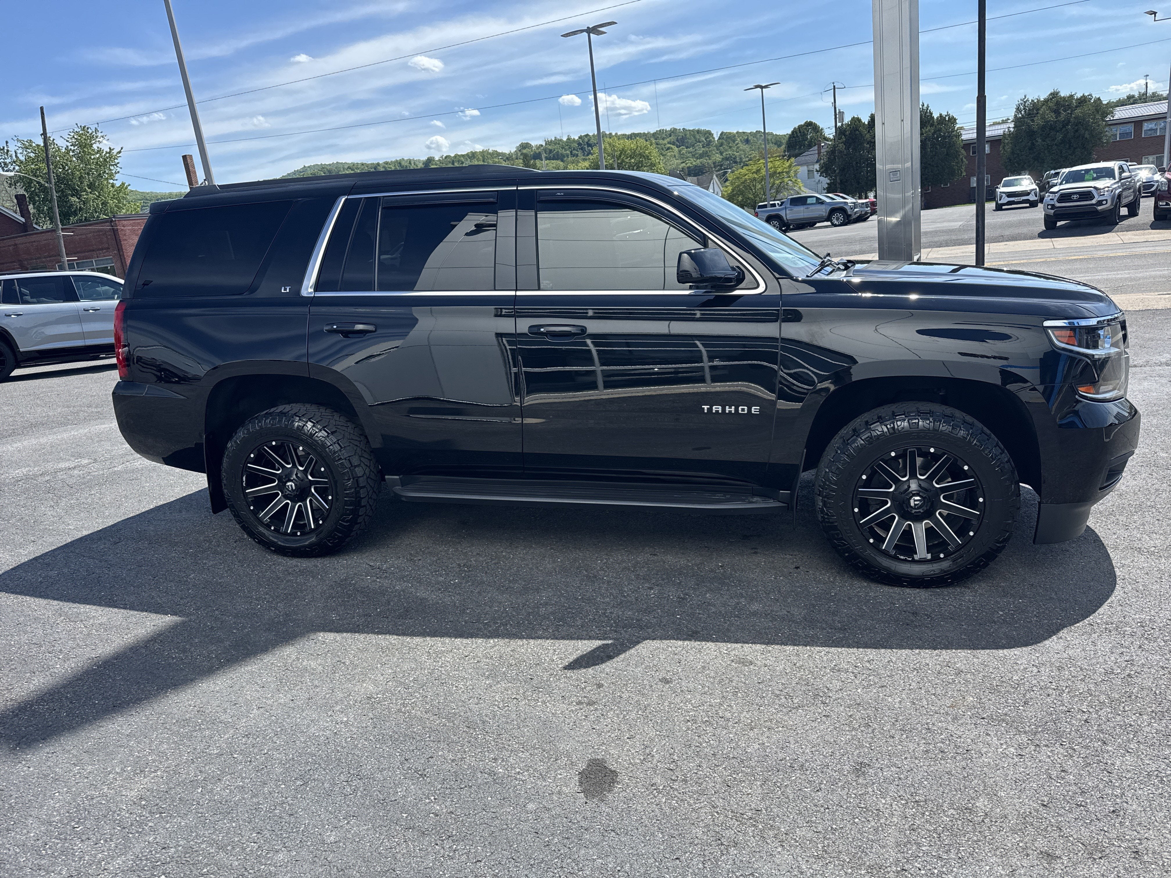 2020 Chevrolet TAHOE LT