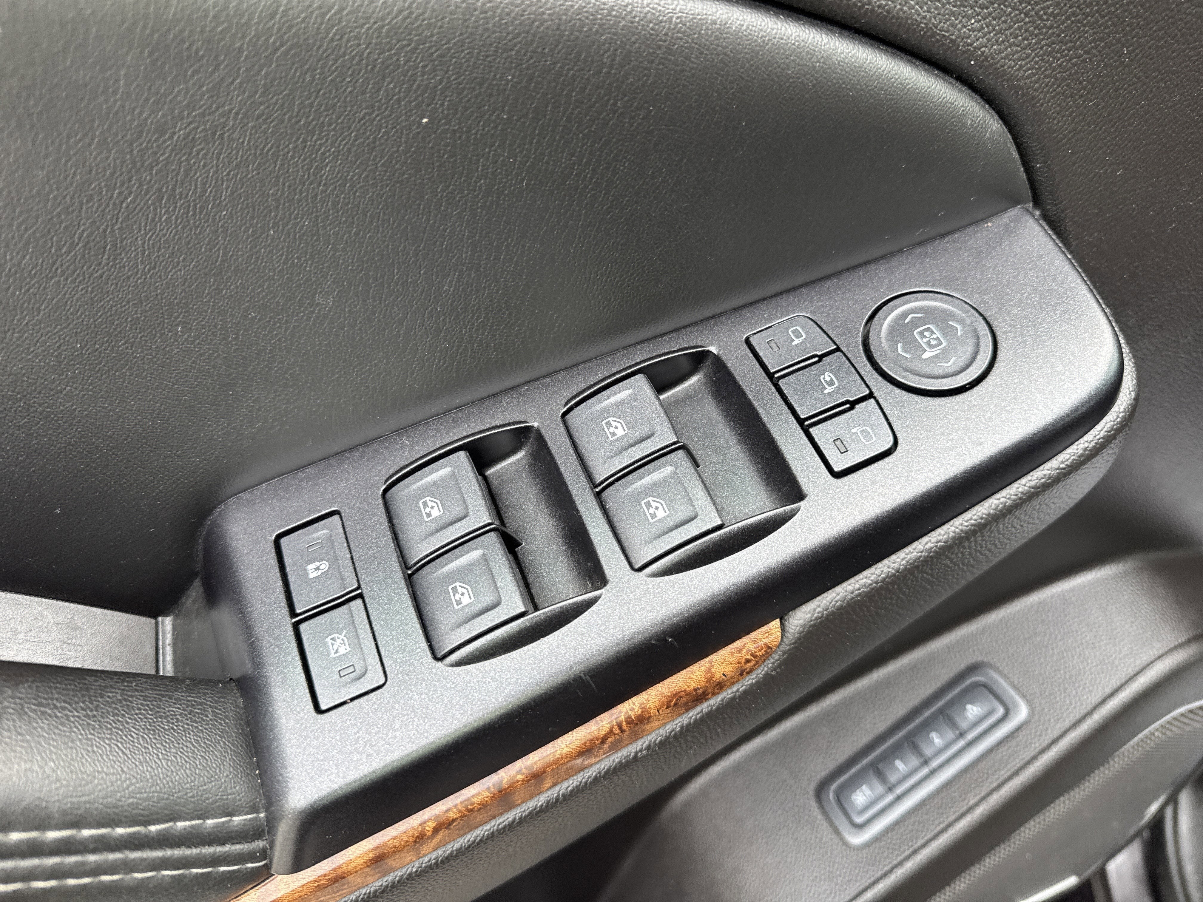 2015 Chevrolet TAHOE LTZ