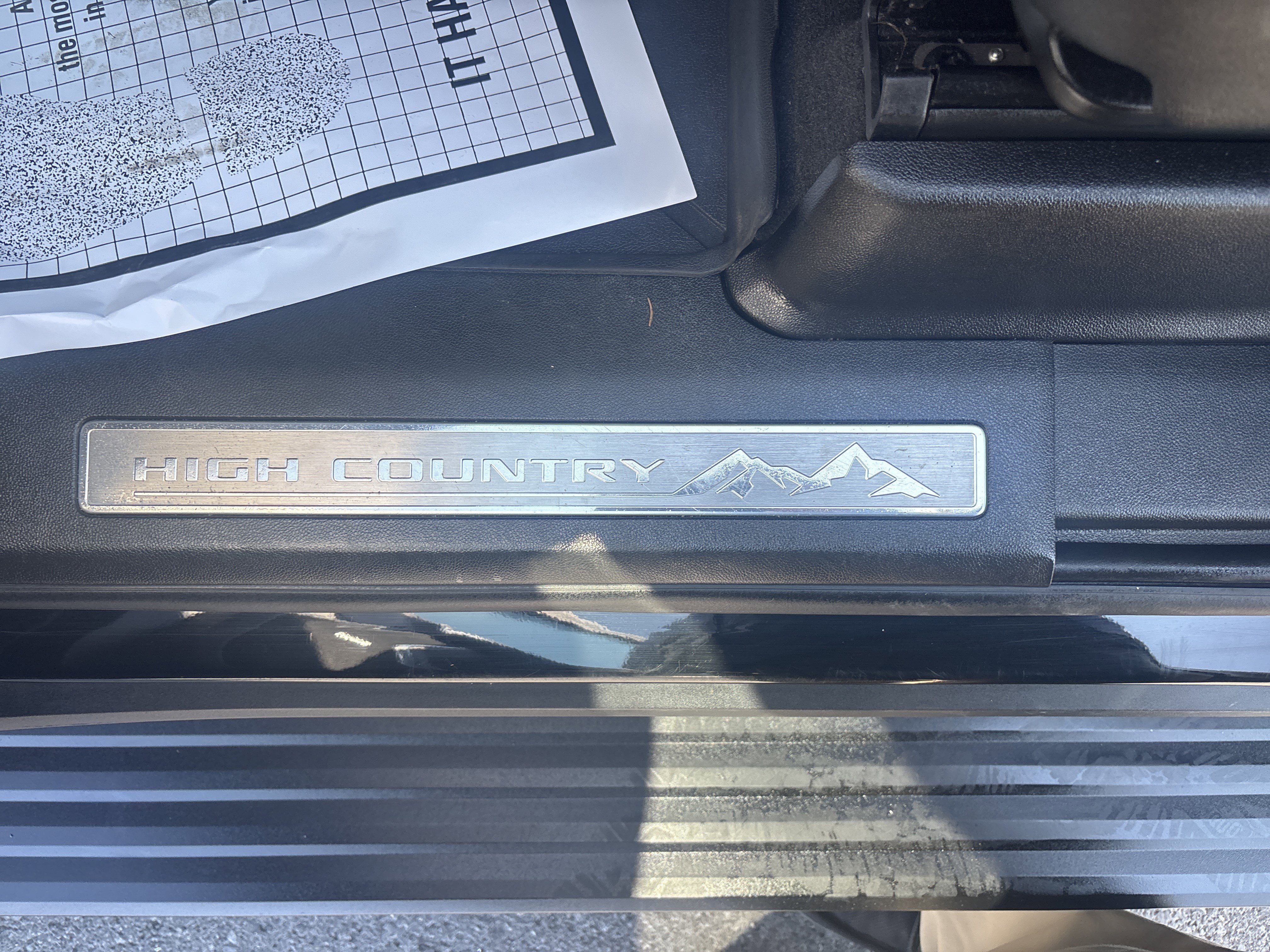 2023 Chevrolet SUBURBAN HIGH COUNTRY