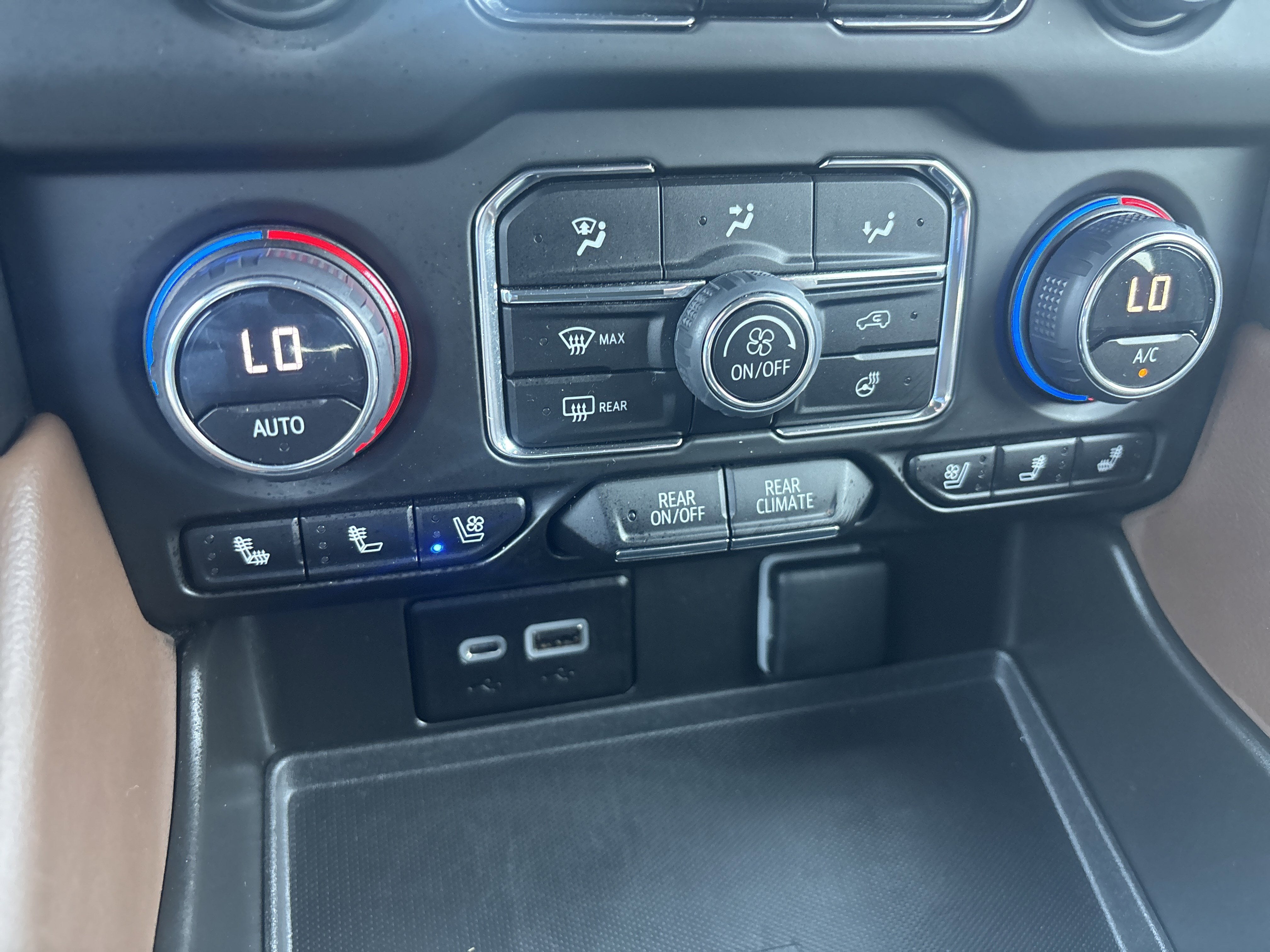 2023 Chevrolet SUBURBAN HIGH COUNTRY