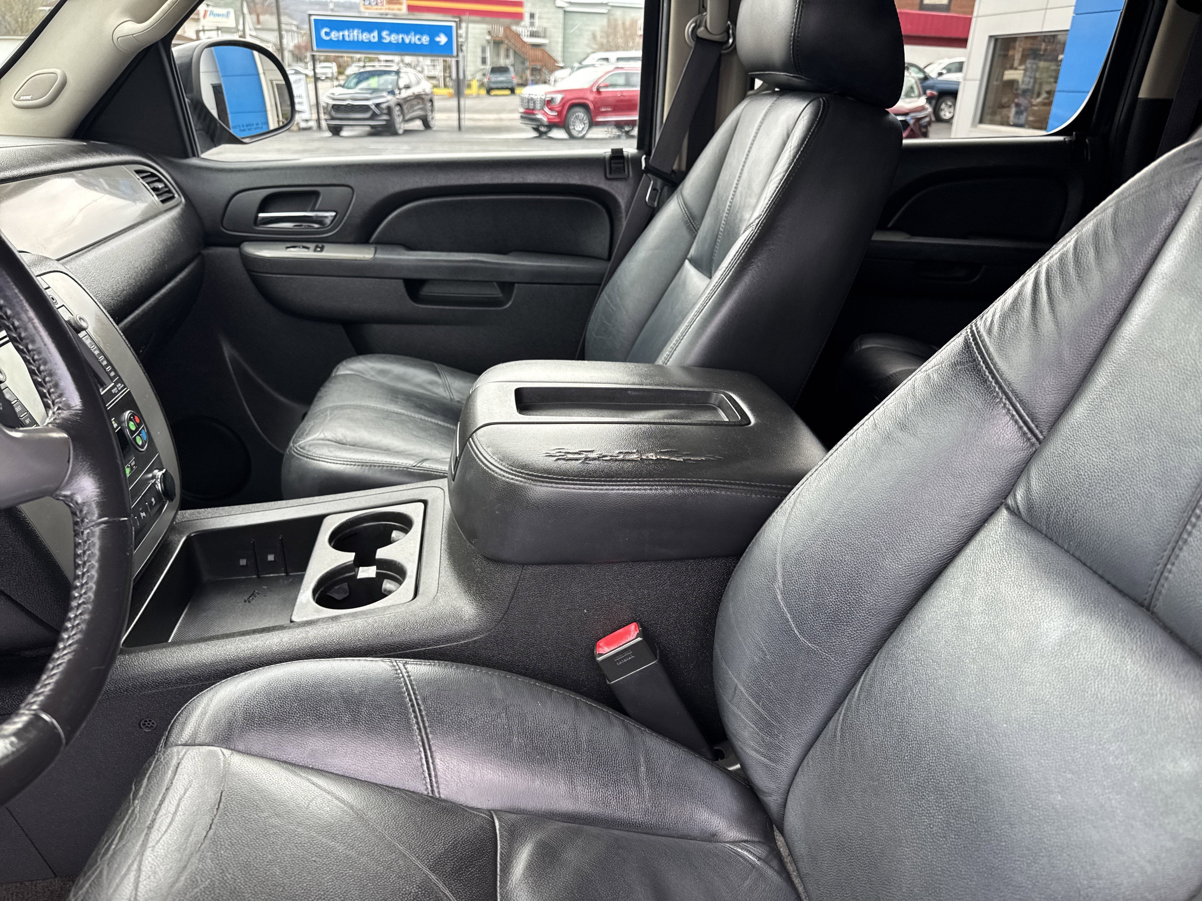 2011 Chevrolet K1500 SUBURBAN LT