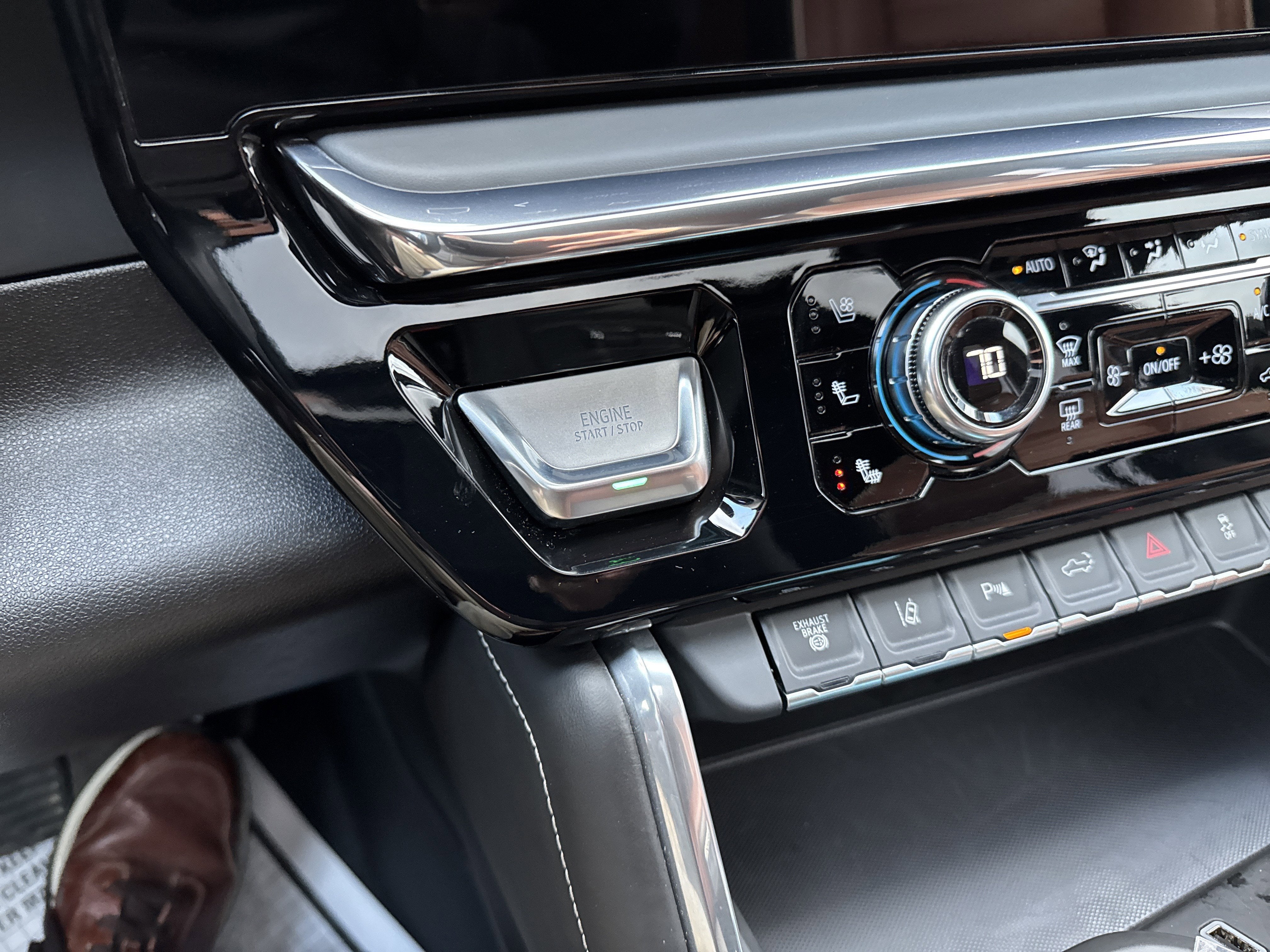 2025 GMC SIERRA 2500 DENALI ULTIMATE