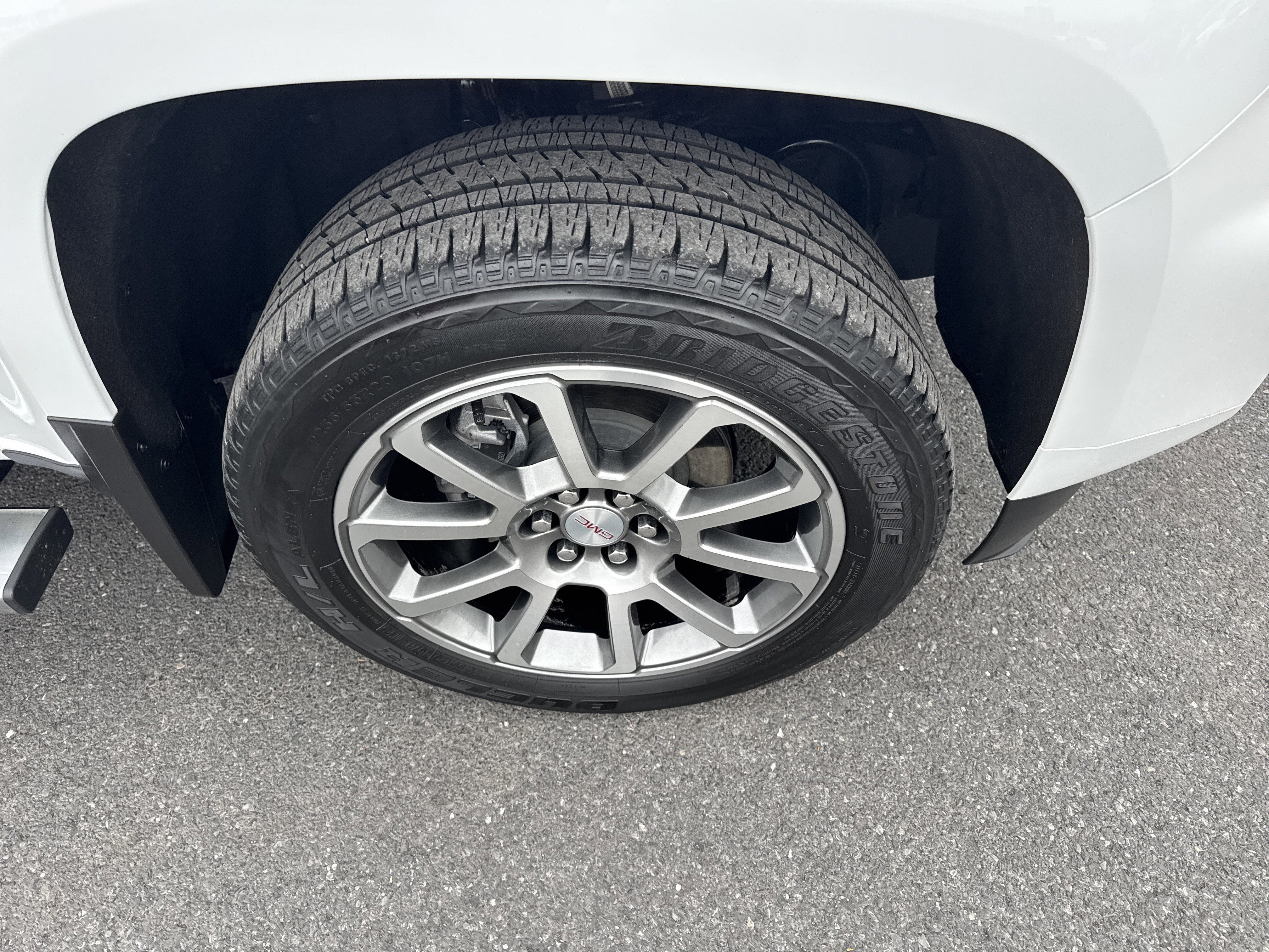 2022 GMC CANYON 4WD Denali