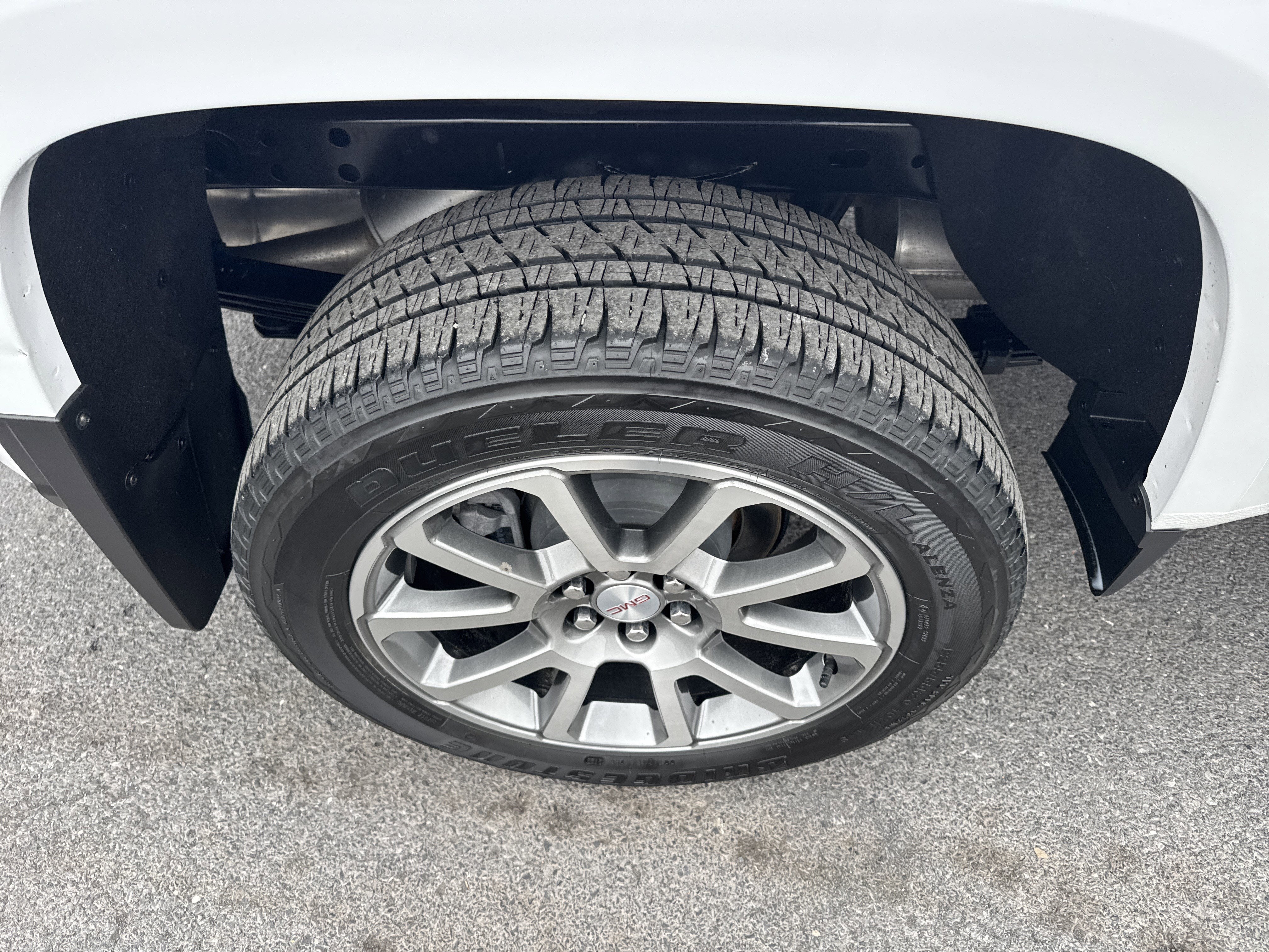 2022 GMC CANYON 4WD Denali