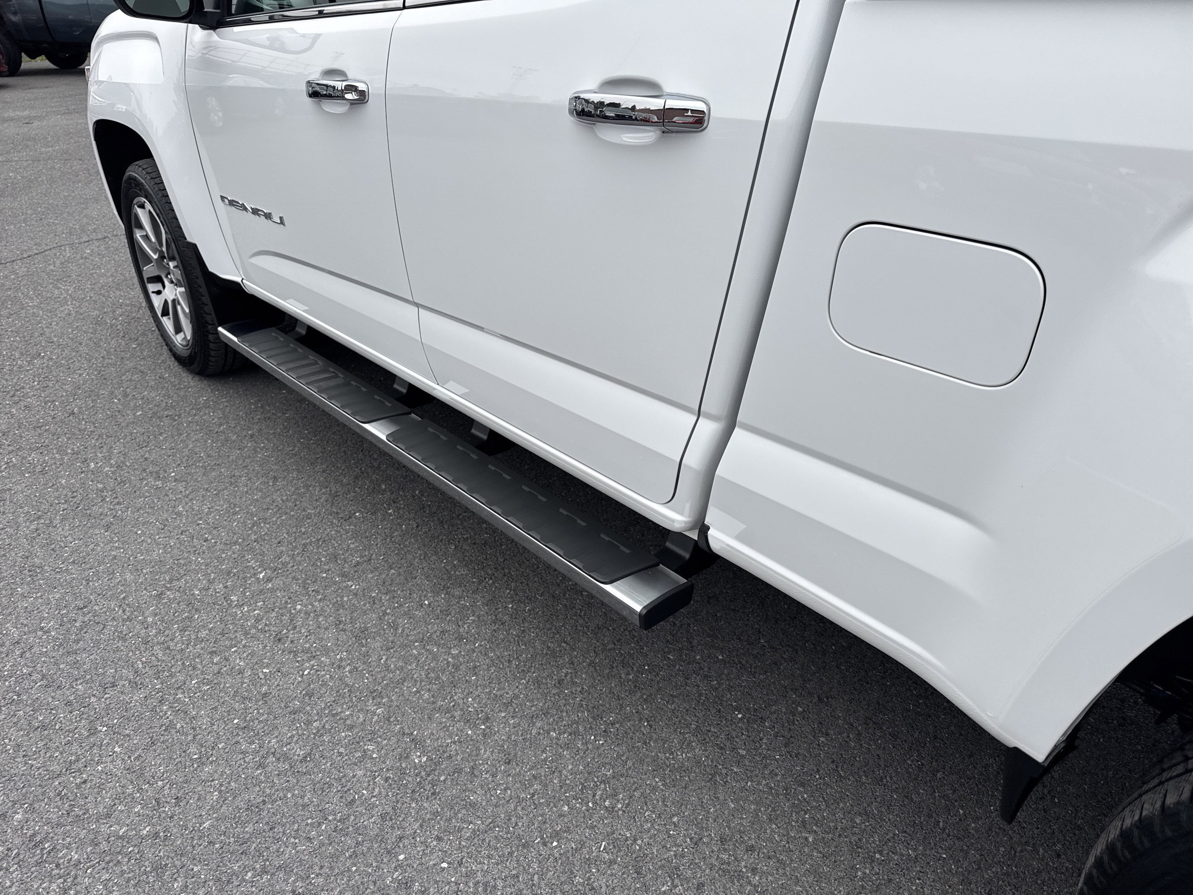 2022 GMC CANYON 4WD Denali