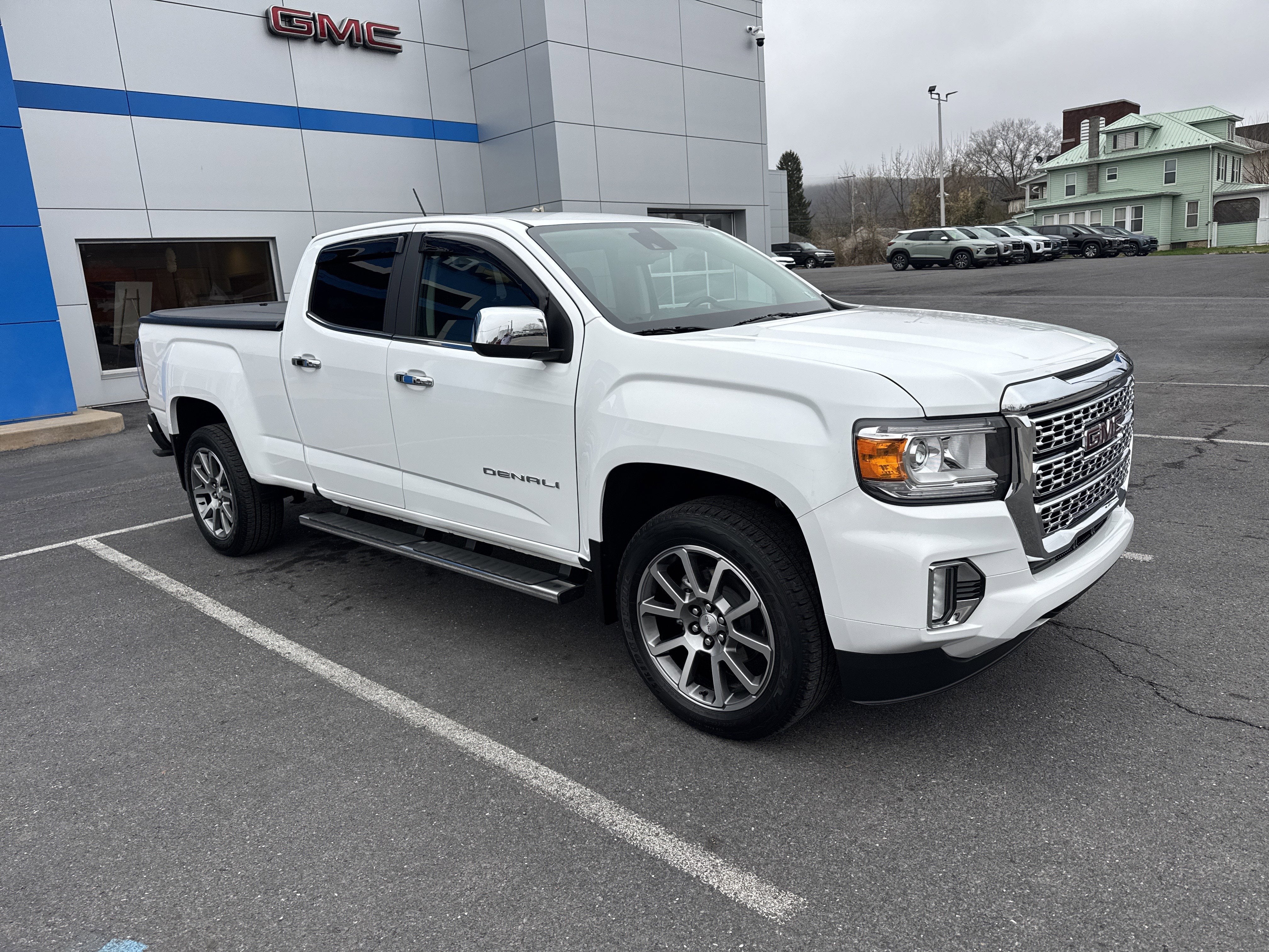 2022 GMC CANYON 4WD Denali