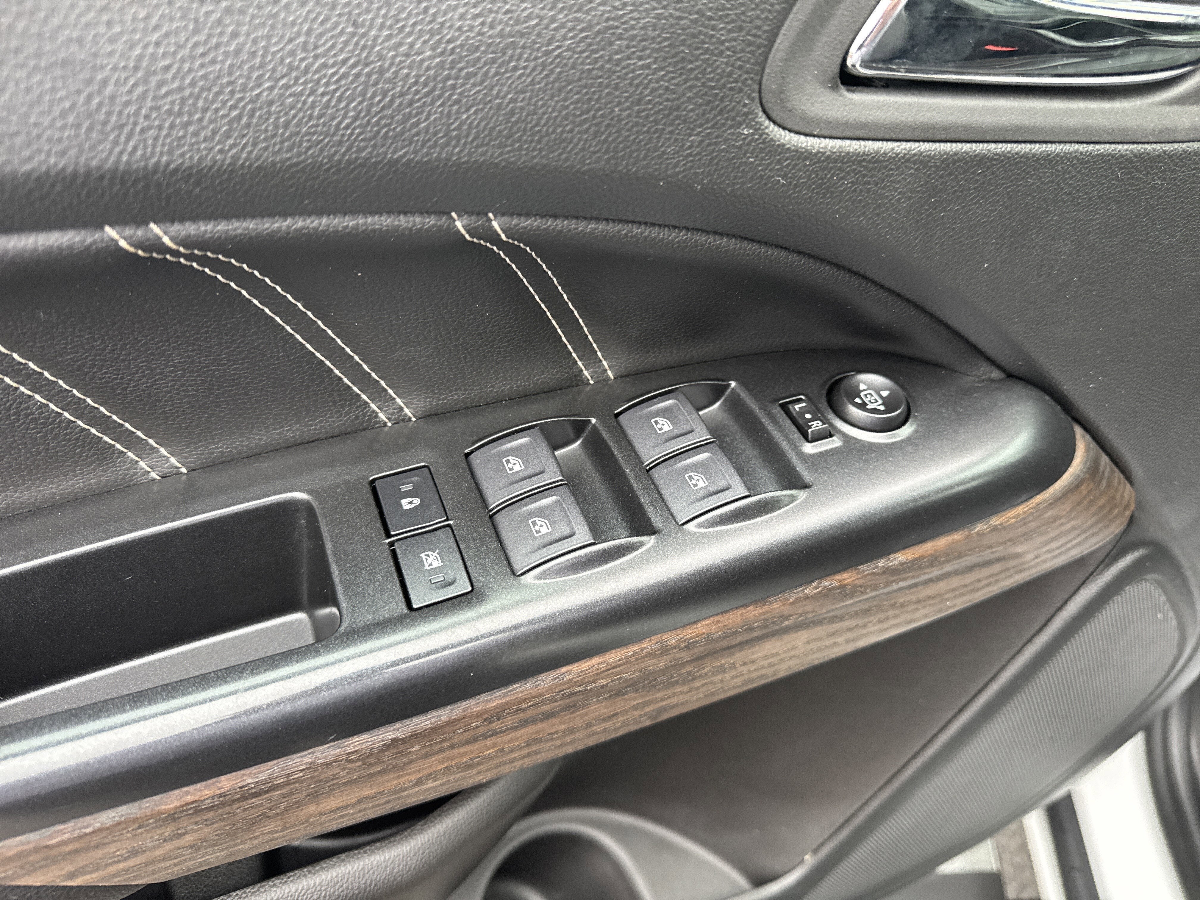 2022 GMC CANYON 4WD Denali