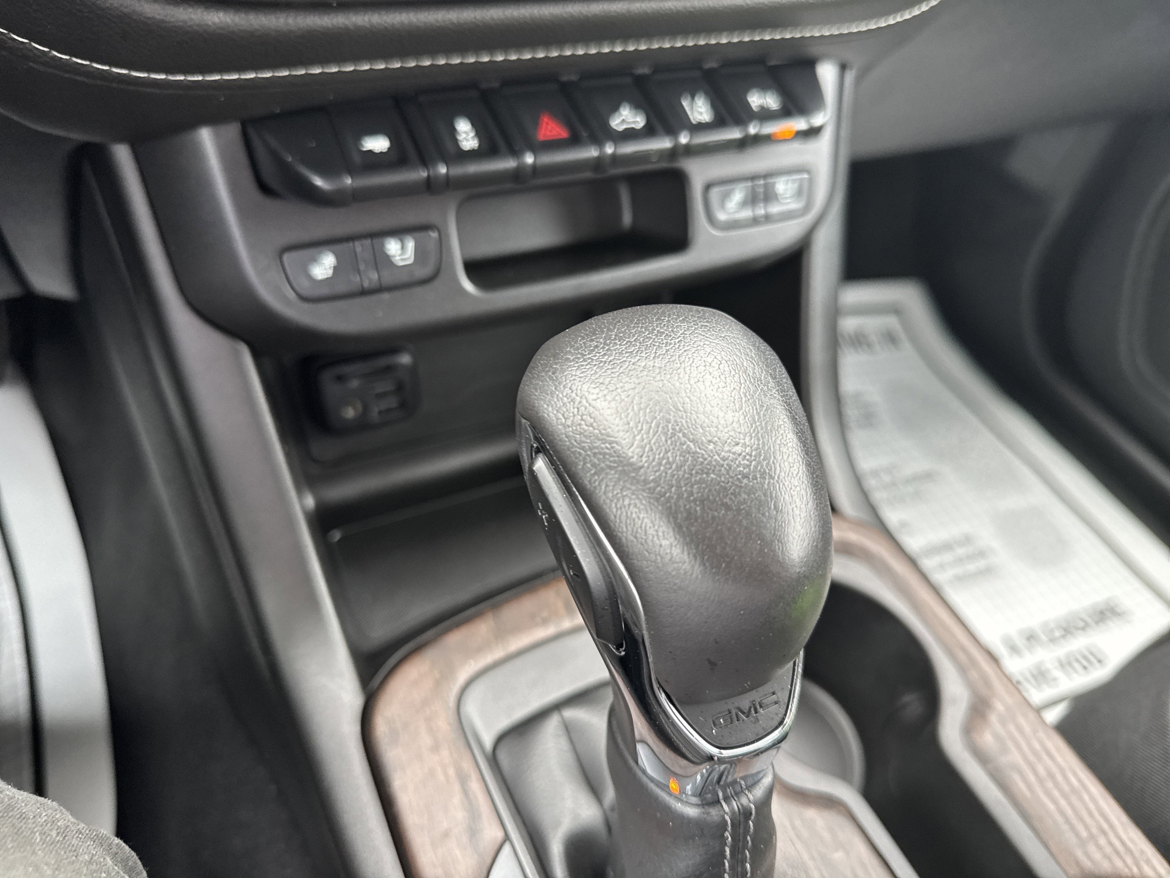 2022 GMC CANYON 4WD Denali