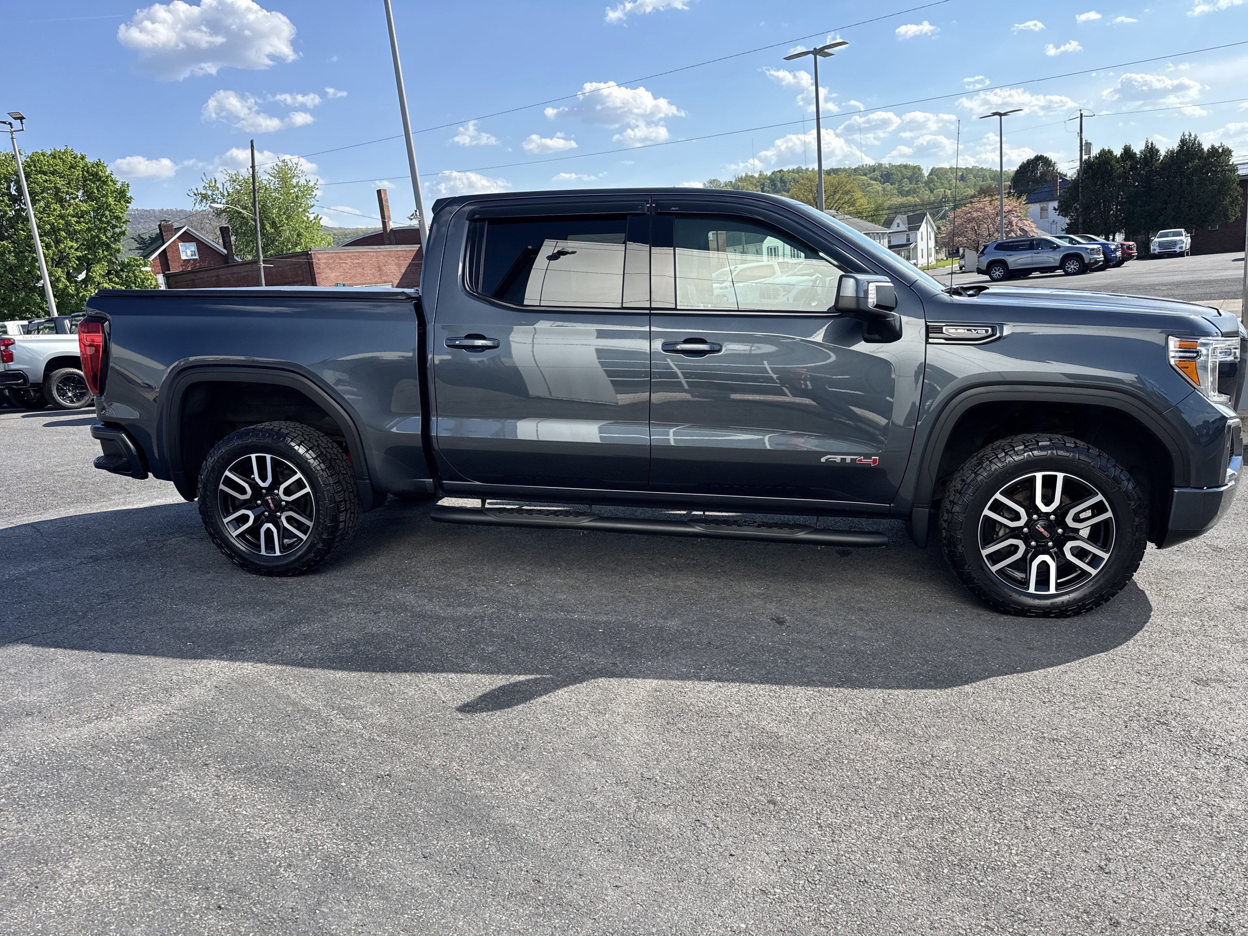 2021 GMC SIERRA 1500 AT4