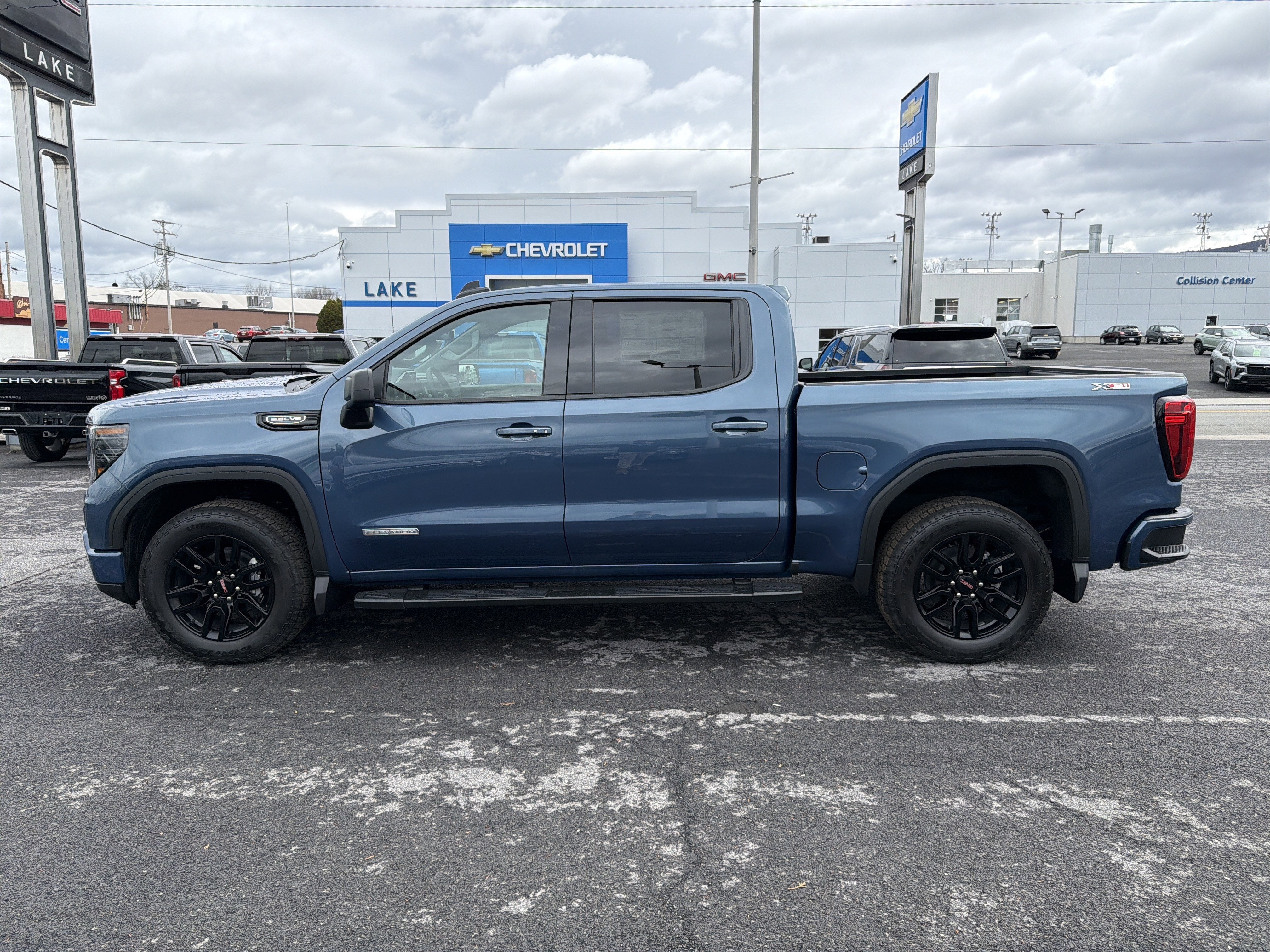 2026 GMC SIERRA 1500 Elevation