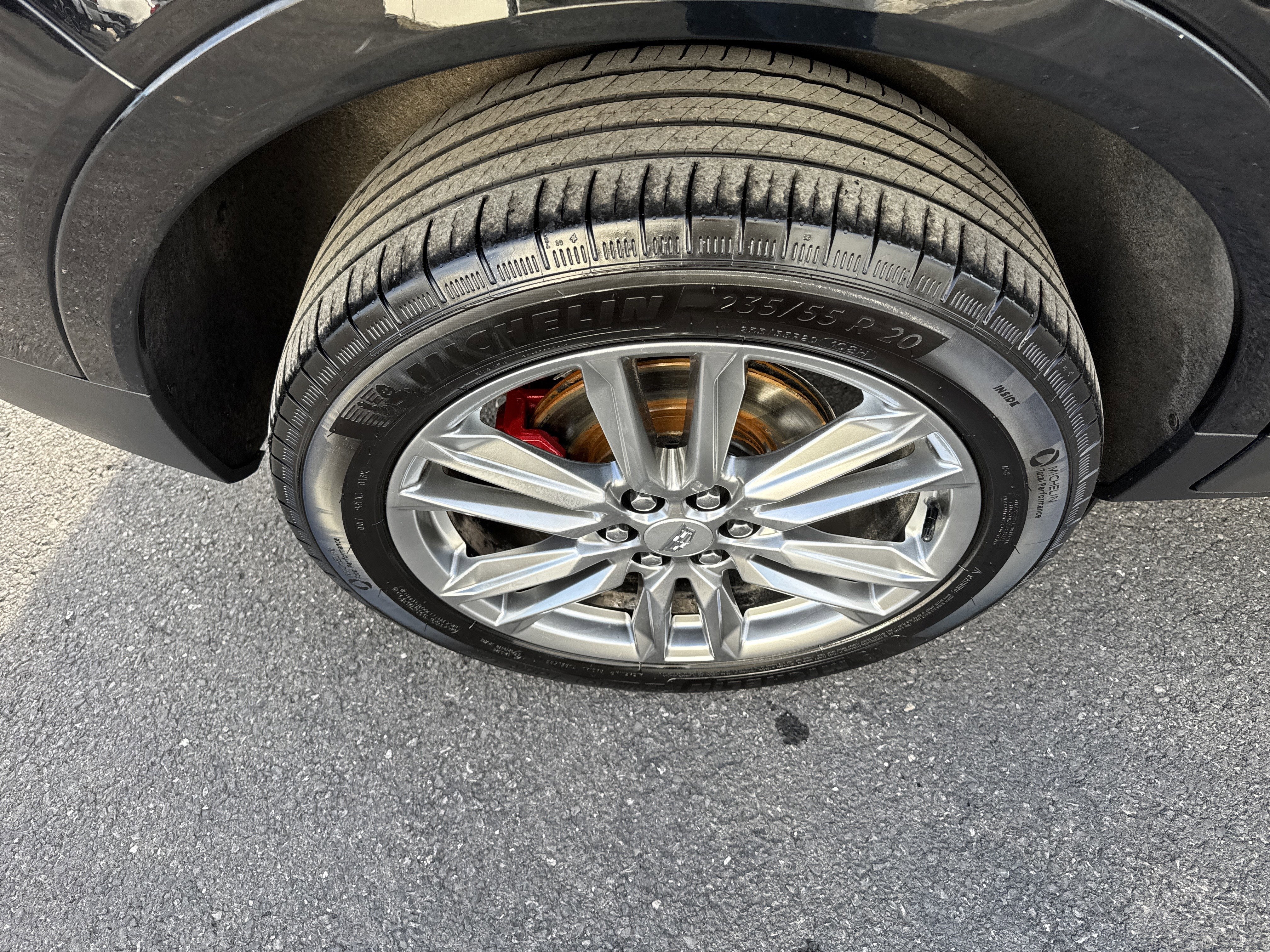 2022 Cadillac XT5 SPORT