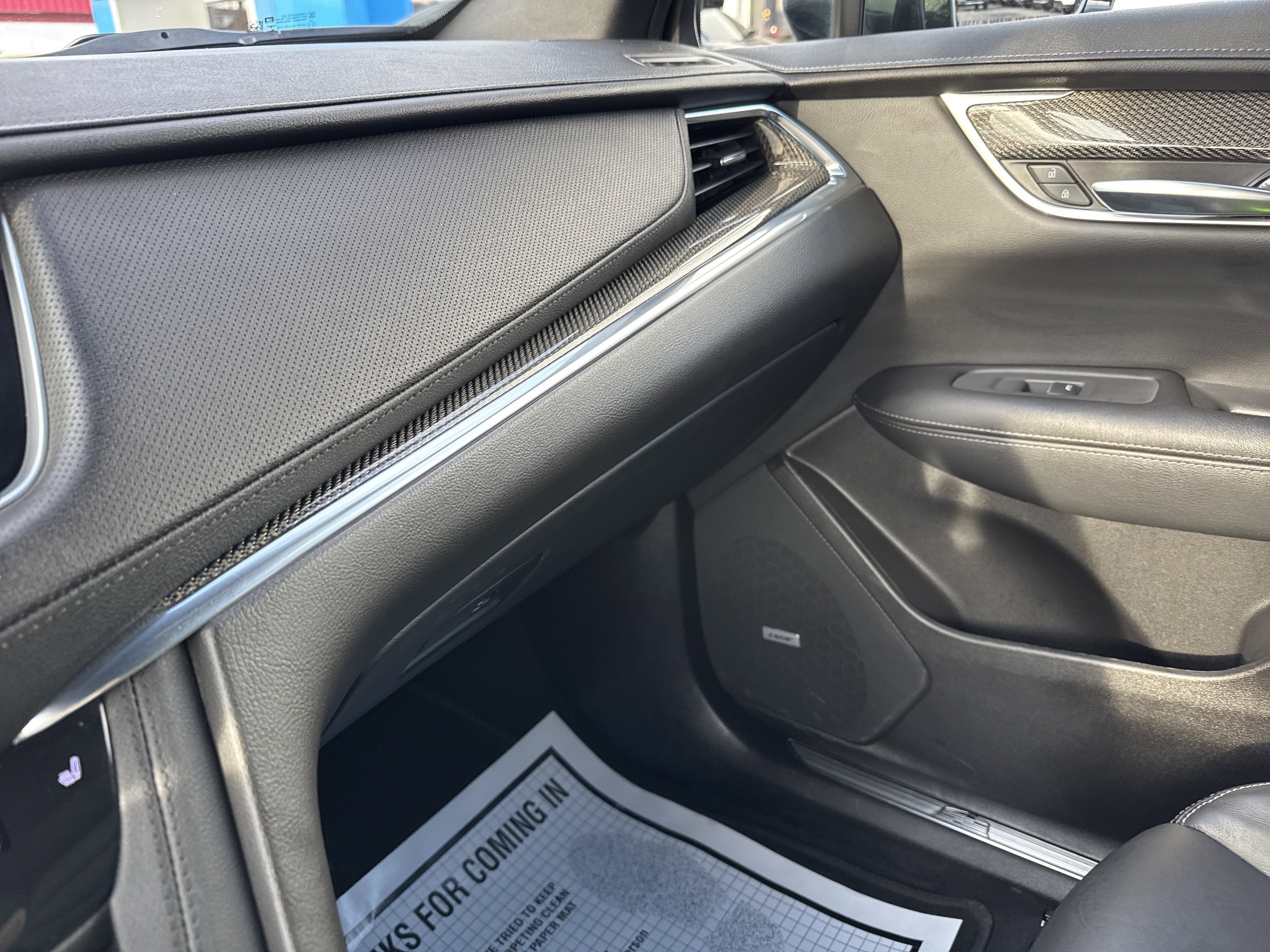 2022 Cadillac XT5 SPORT