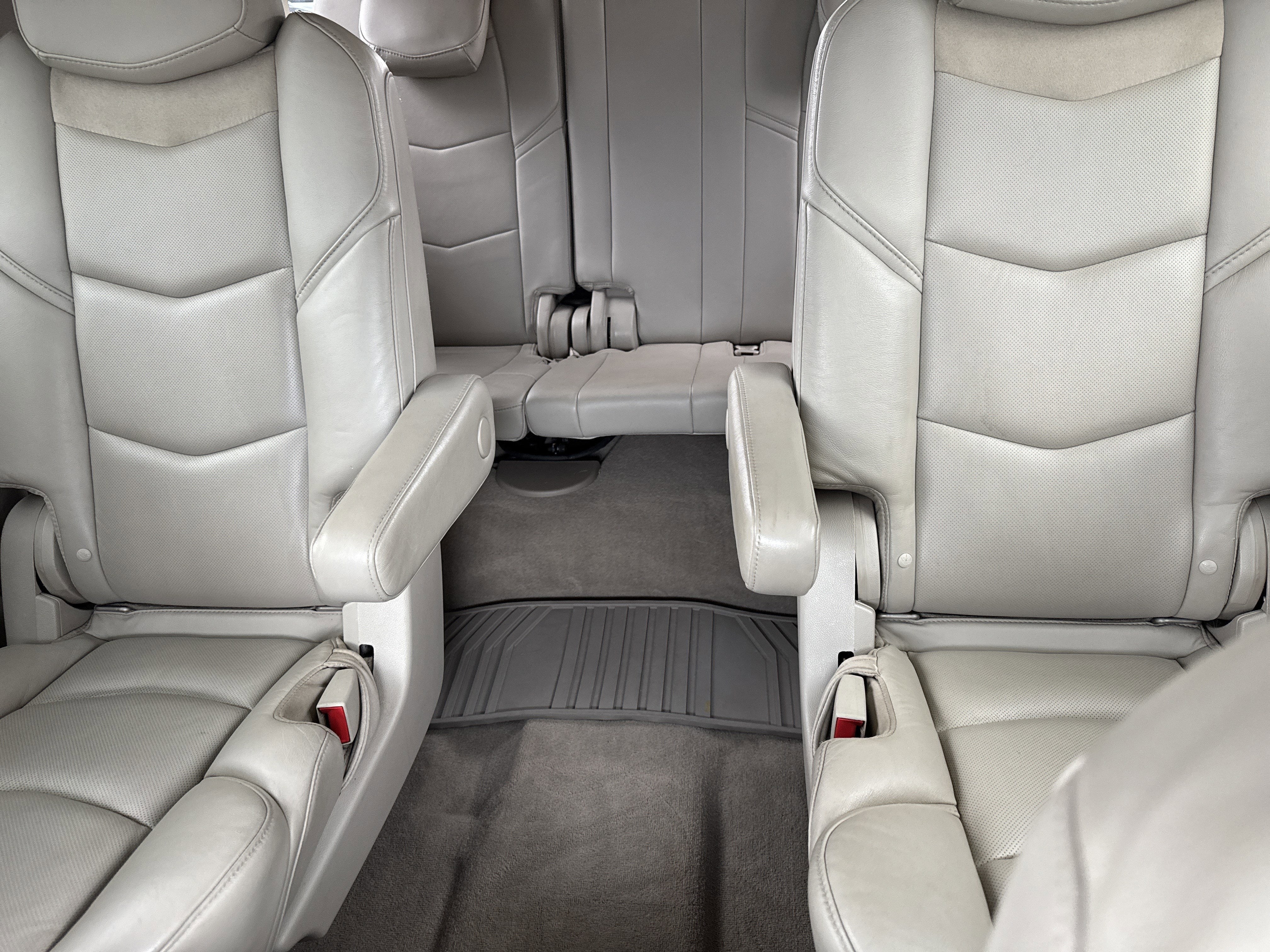 2017 Cadillac ESCALADE ESV PREMIUM