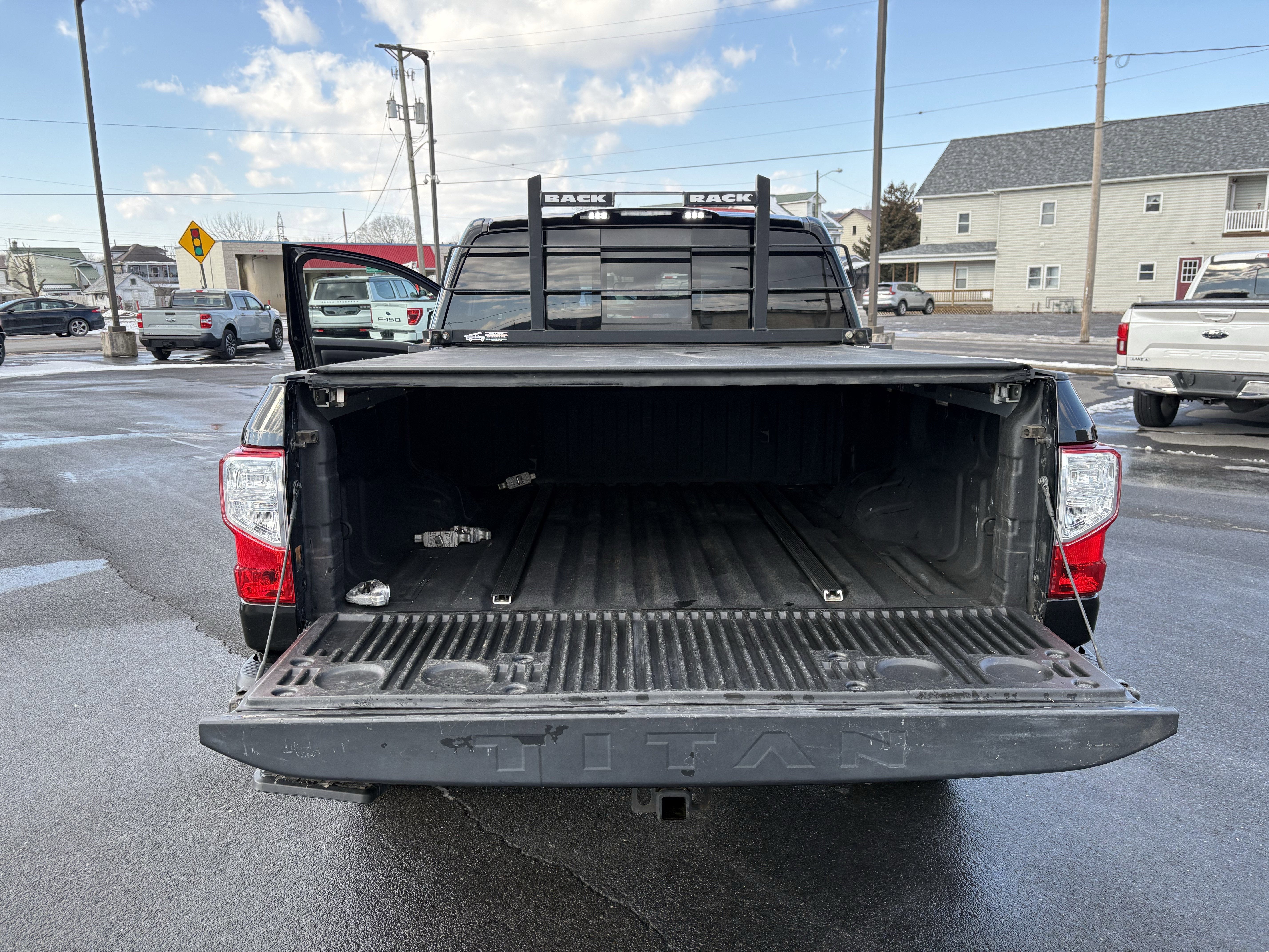 2018 Nissan TITAN PRO-4X