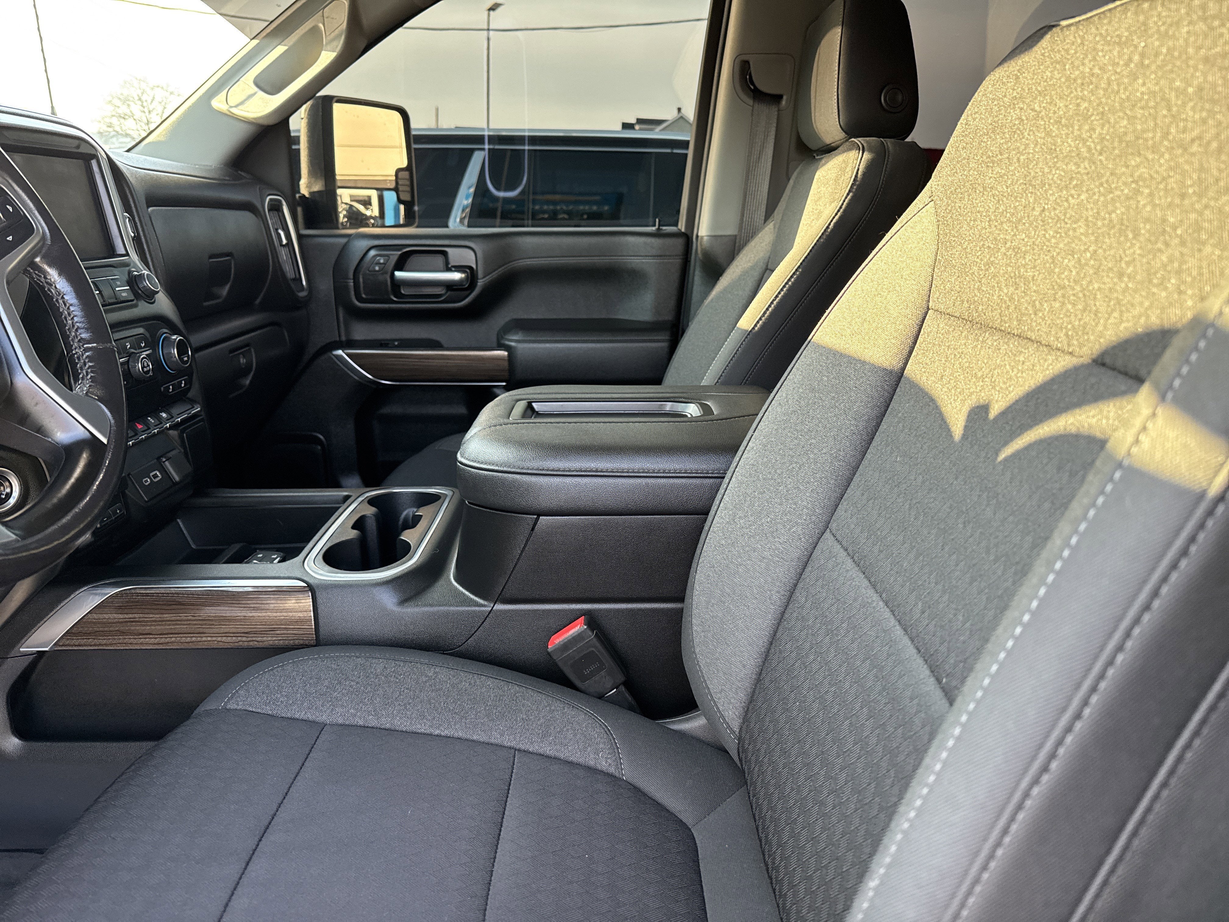 2022 Chevrolet SILVERADO 2500 LT