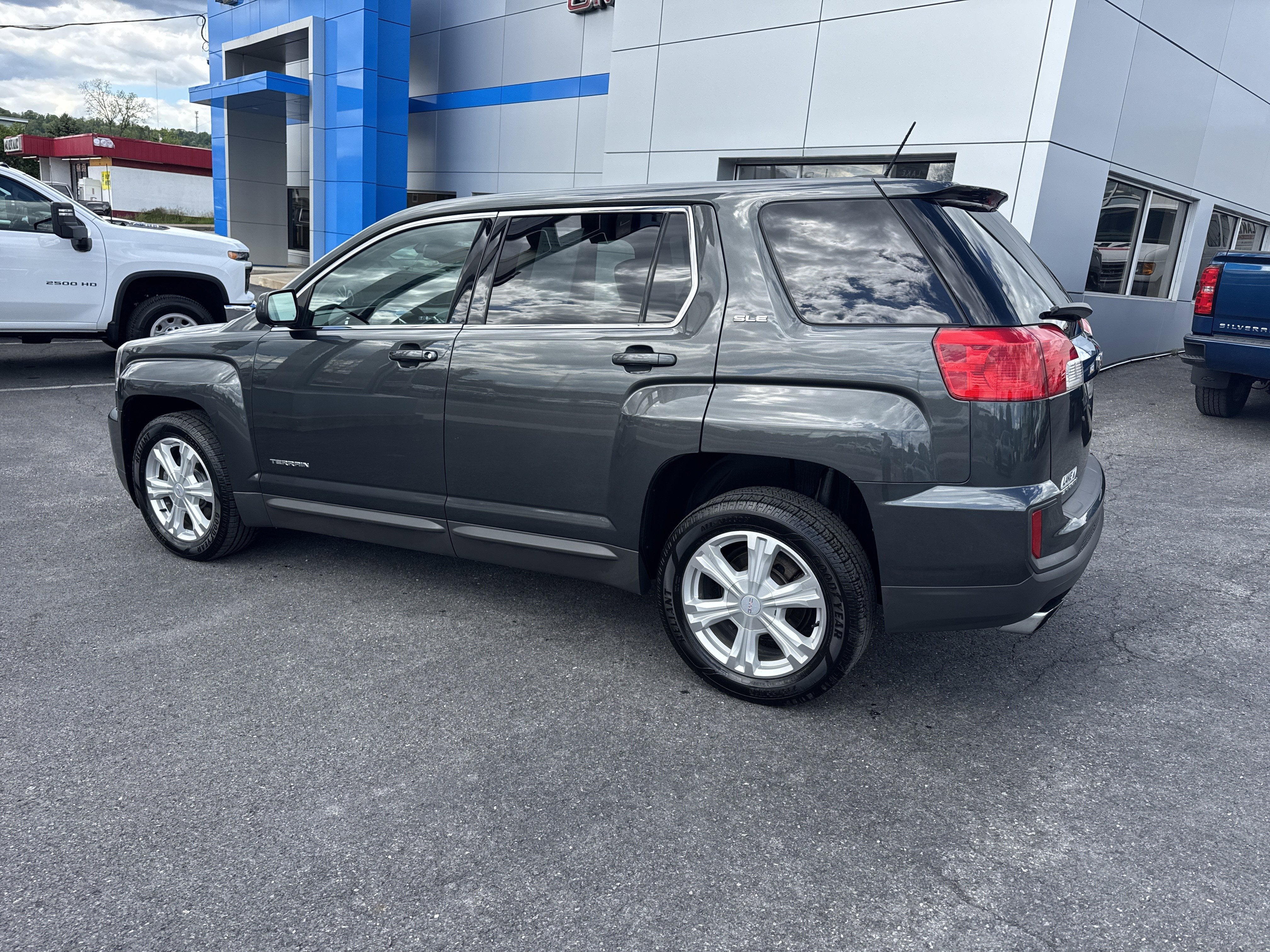2017 GMC TERRAIN SLE