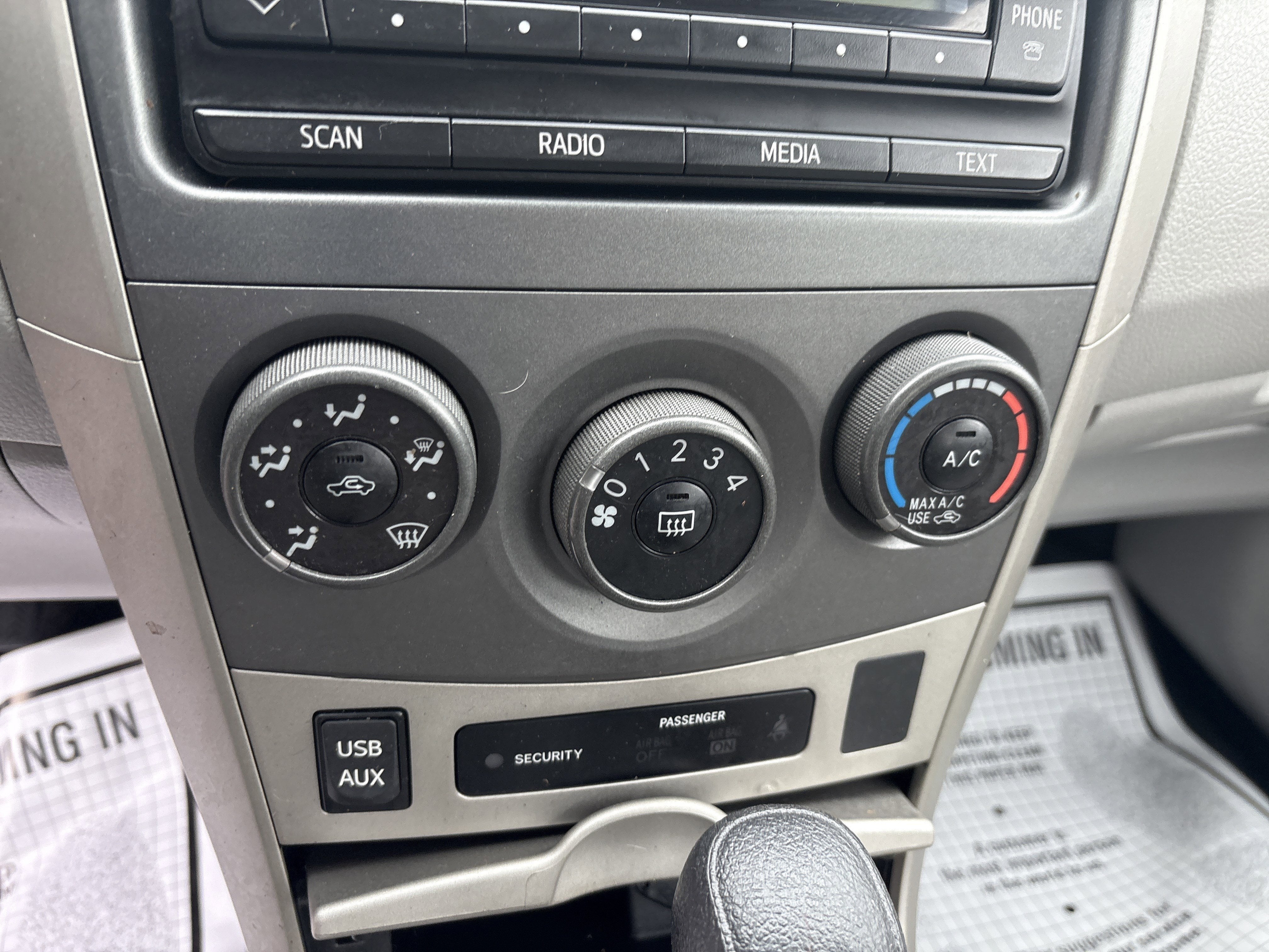 2012 Toyota COROLLA LE