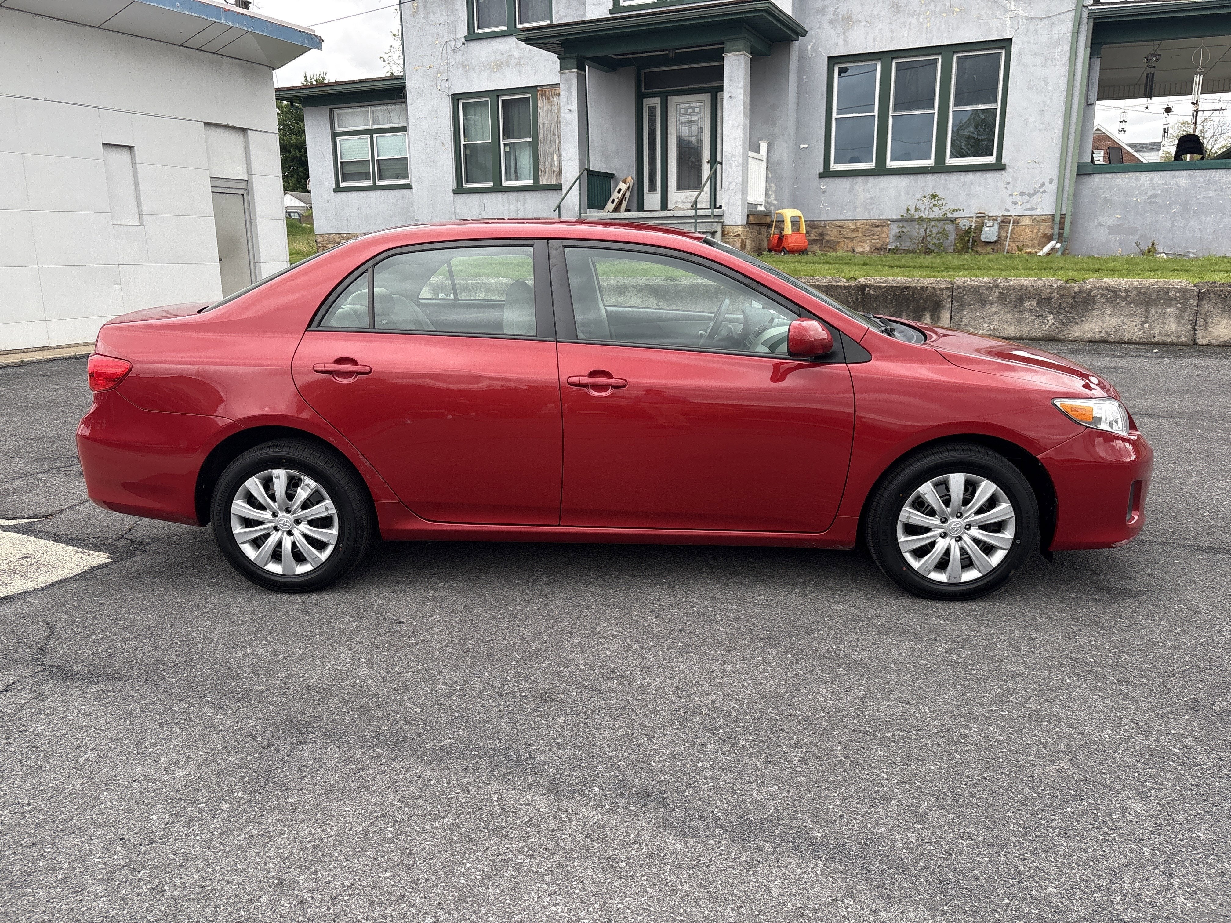 2012 Toyota COROLLA LE