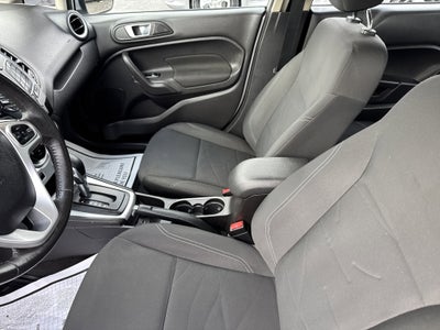 2016 Ford FIESTA SE